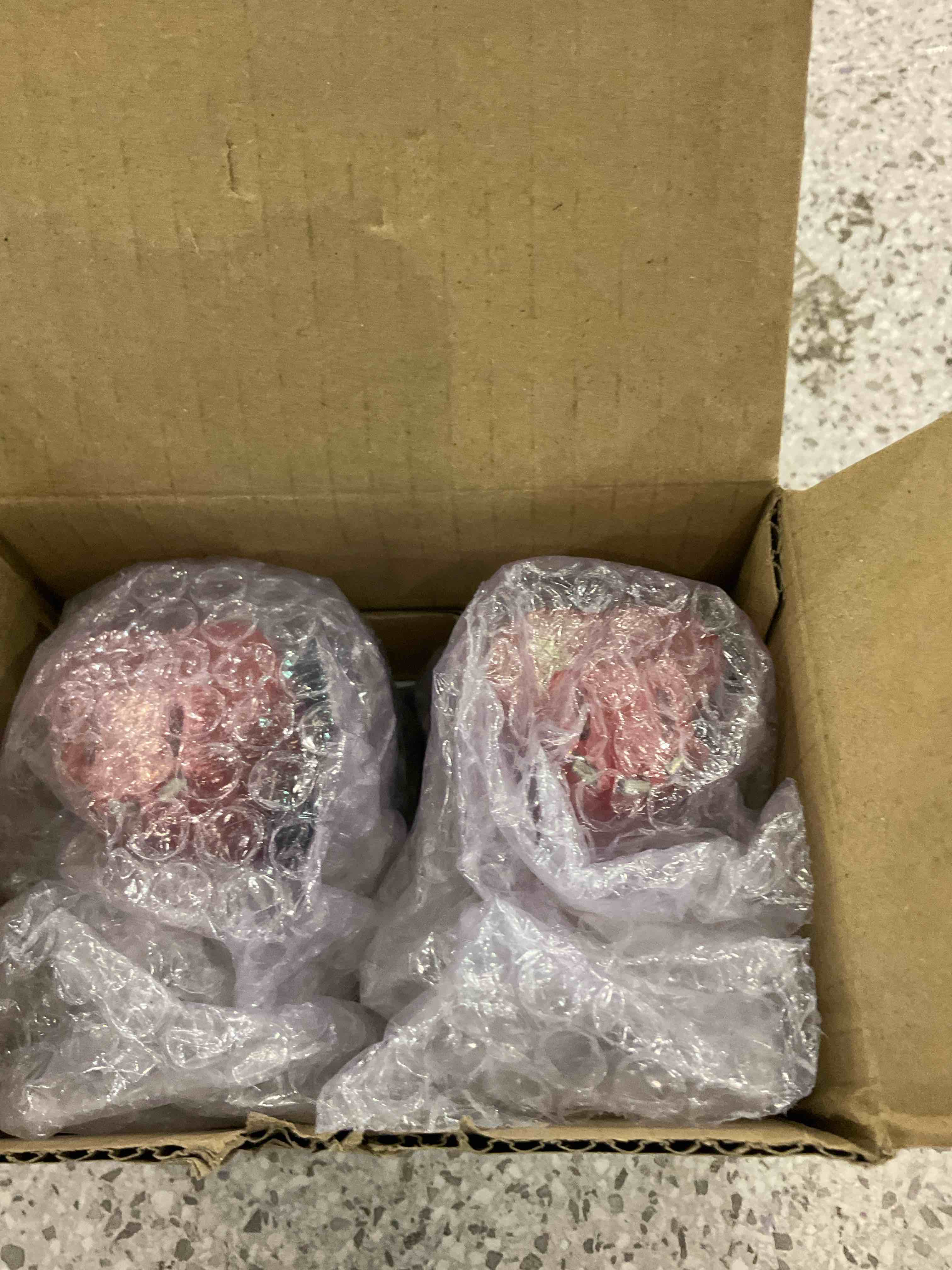 https://s3.amazonaws.com/lotting-images-prod/BargainHunt/EXS01285359_1713361896330.jpeg