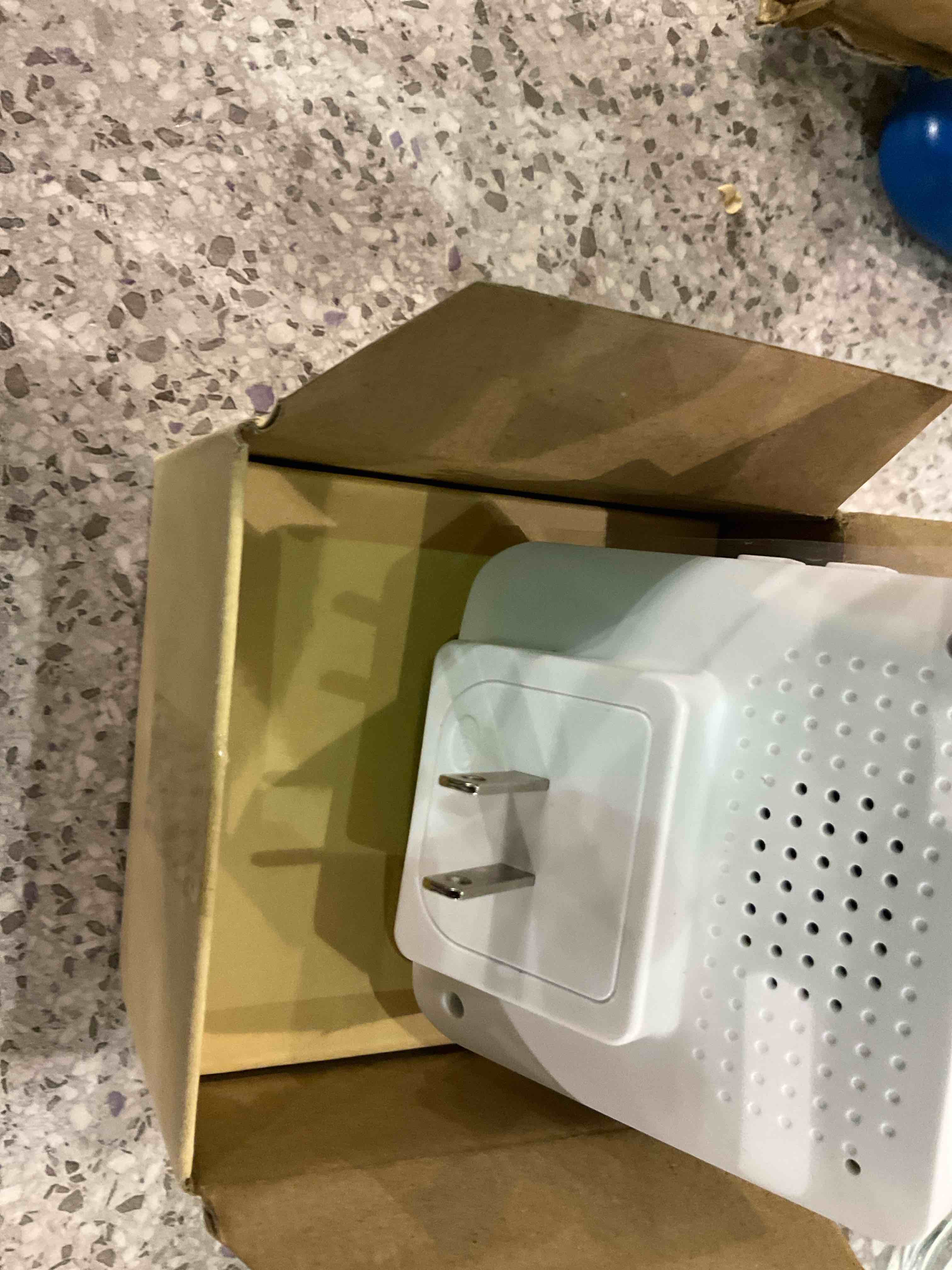 https://s3.amazonaws.com/lotting-images-prod/BargainHunt/EXS01285501_1713179385818.jpeg