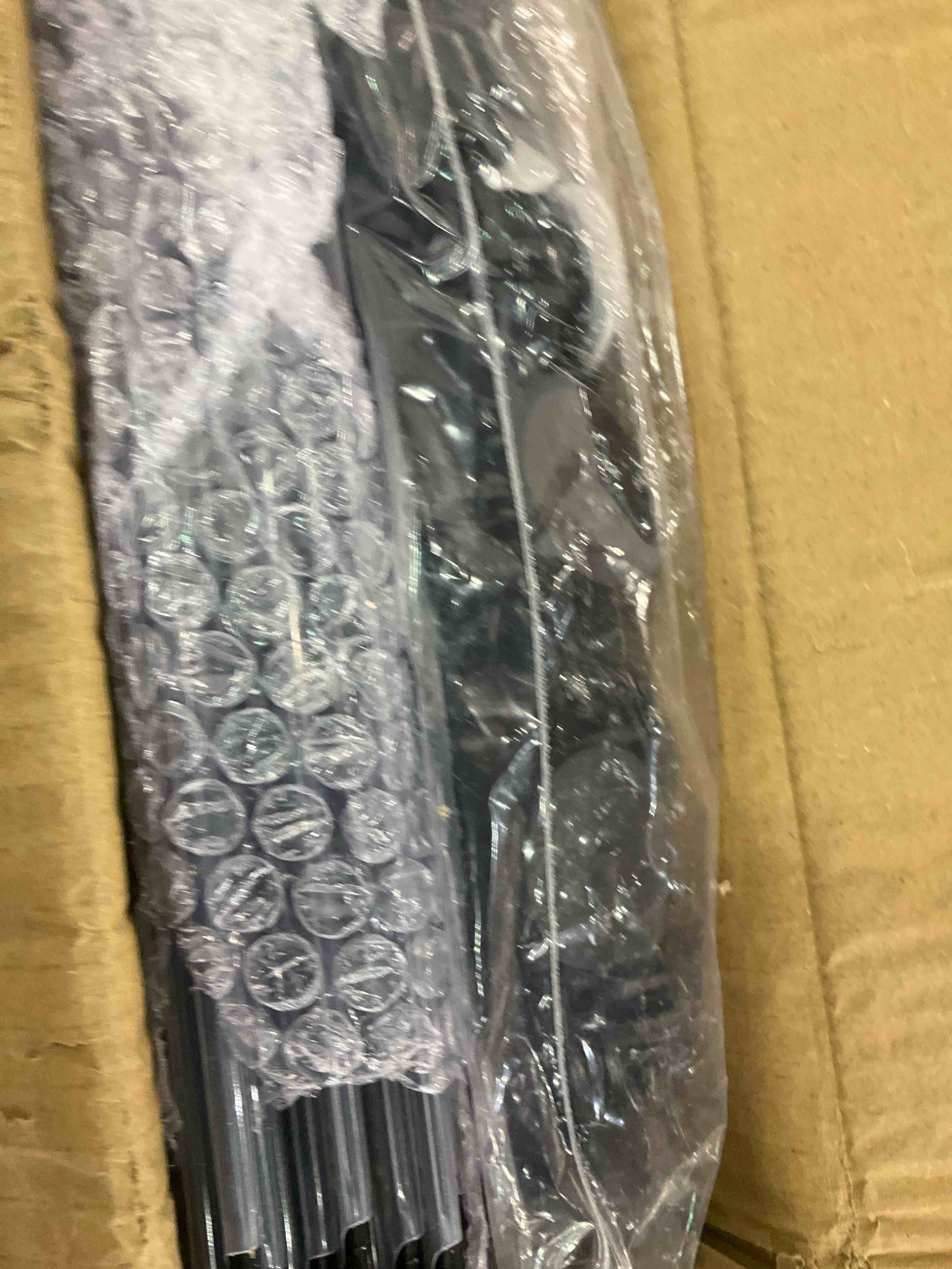 https://s3.amazonaws.com/lotting-images-prod/BargainHunt/EXS01285651_1713269579406.jpeg