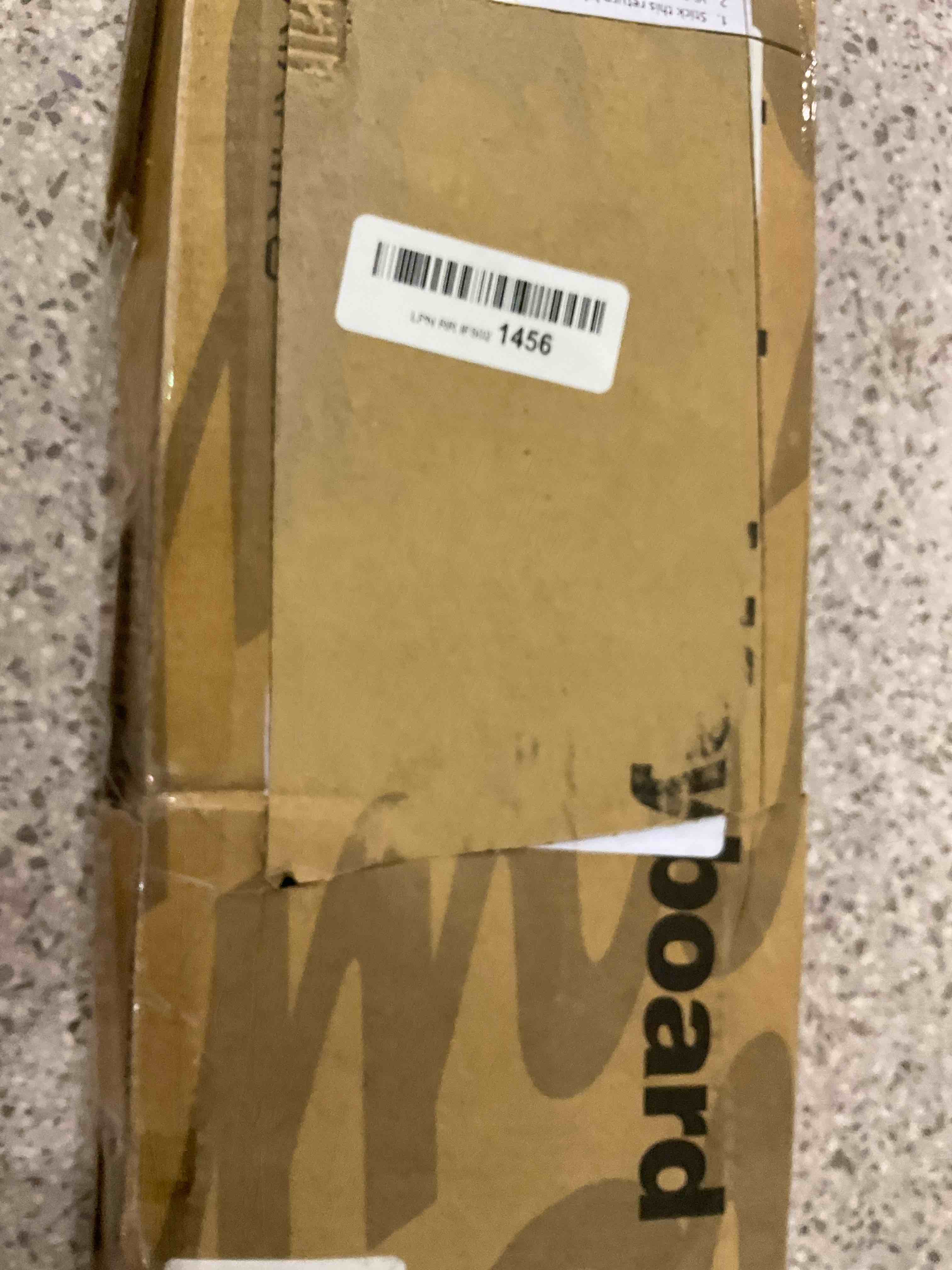 https://s3.amazonaws.com/lotting-images-prod/BargainHunt/EXS01285653_1713269951657.jpeg