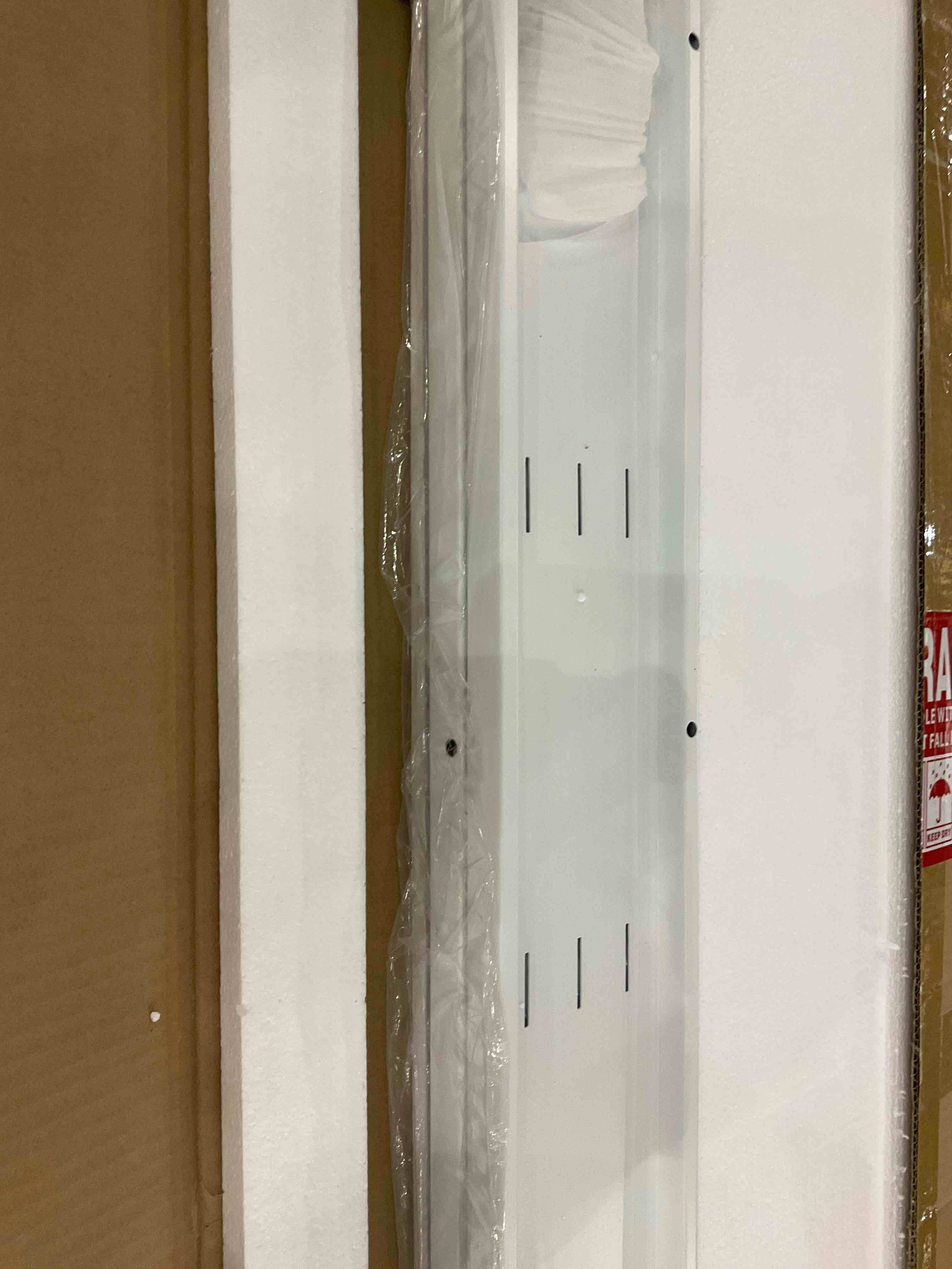 https://s3.amazonaws.com/lotting-images-prod/BargainHunt/EXS01285683_1713276537936.jpeg