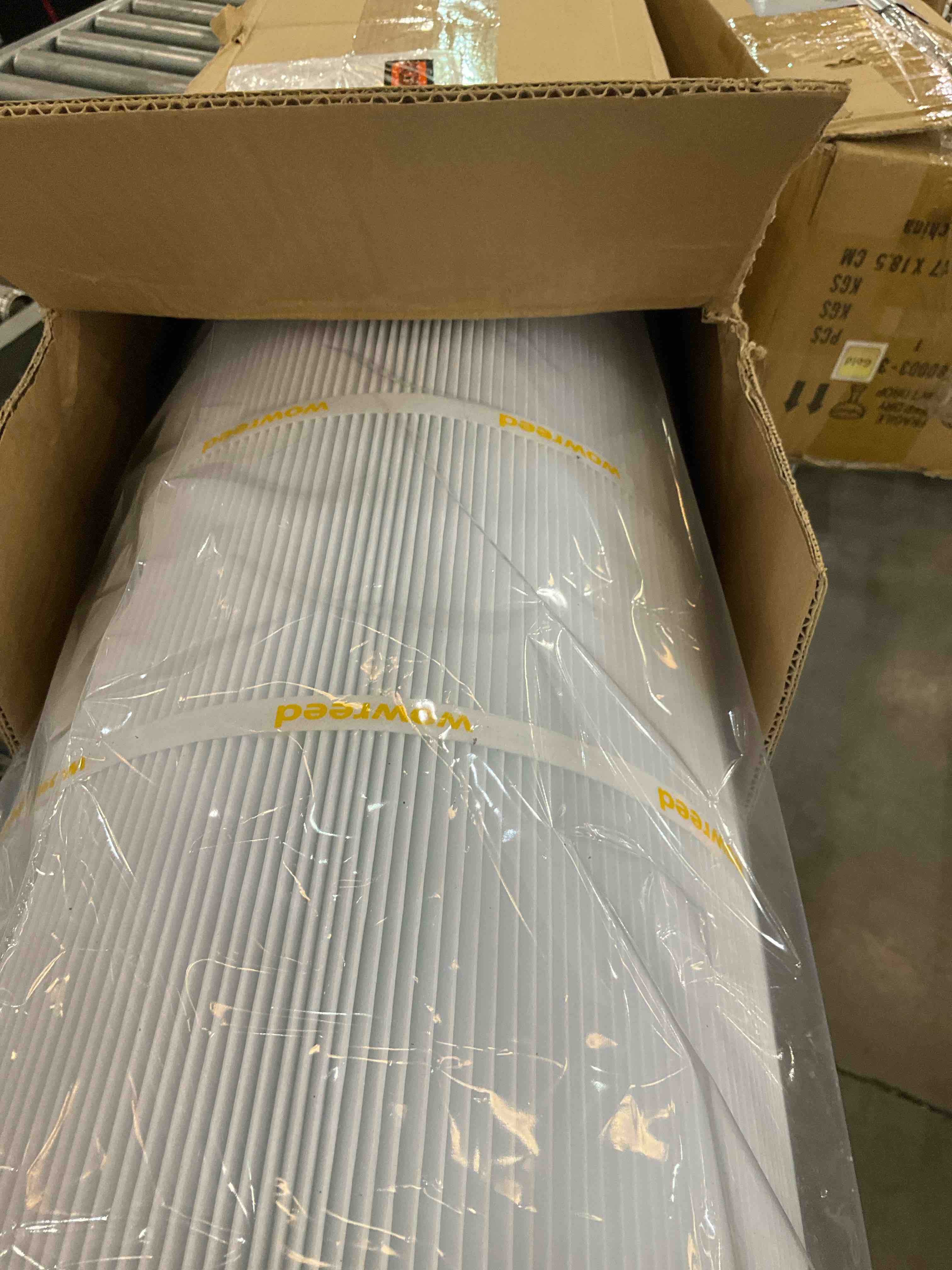 https://s3.amazonaws.com/lotting-images-prod/BargainHunt/EXS01285696_1713280302073.jpeg