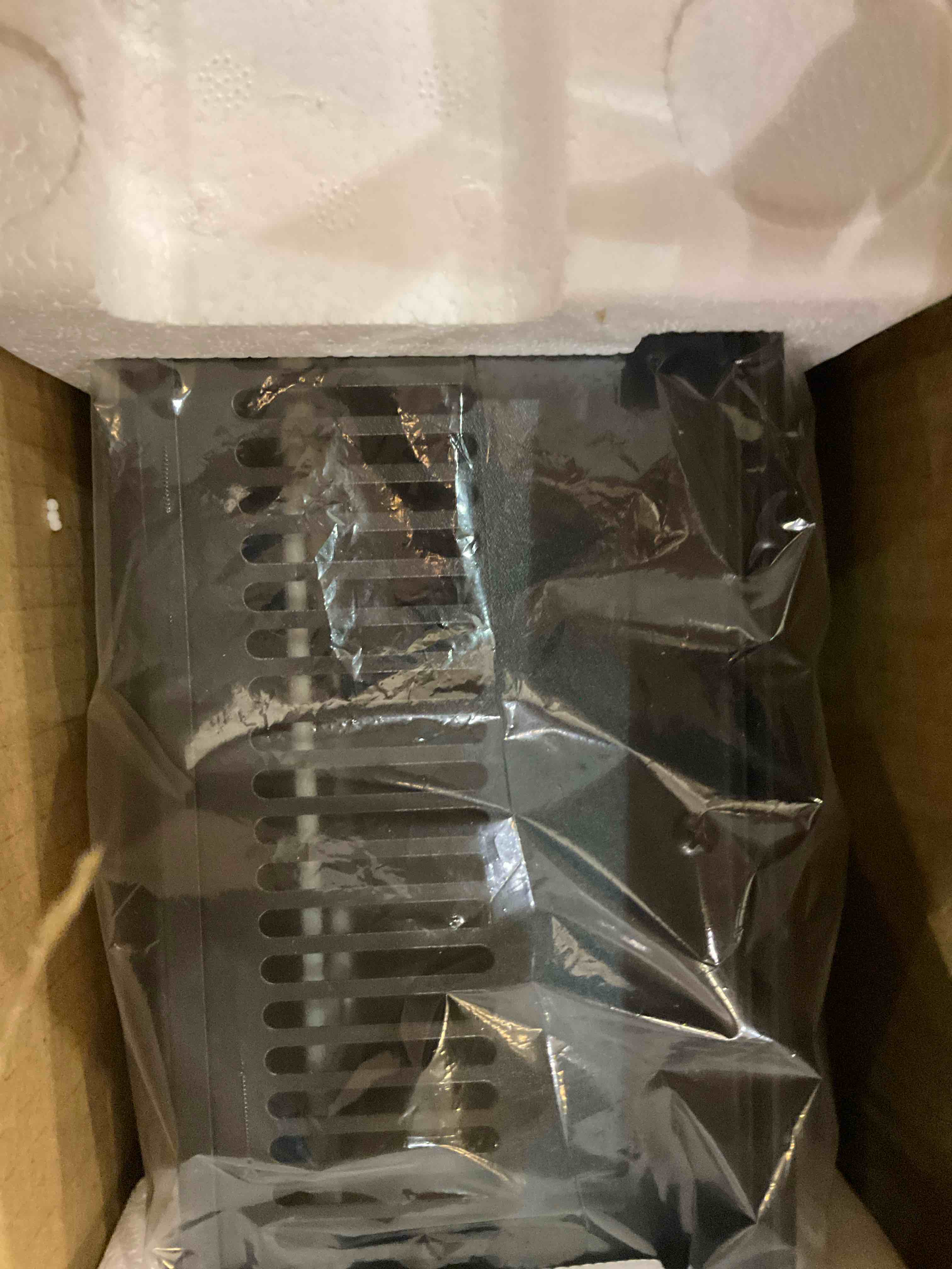 https://s3.amazonaws.com/lotting-images-prod/BargainHunt/EXS01285731_1713292656179.jpeg