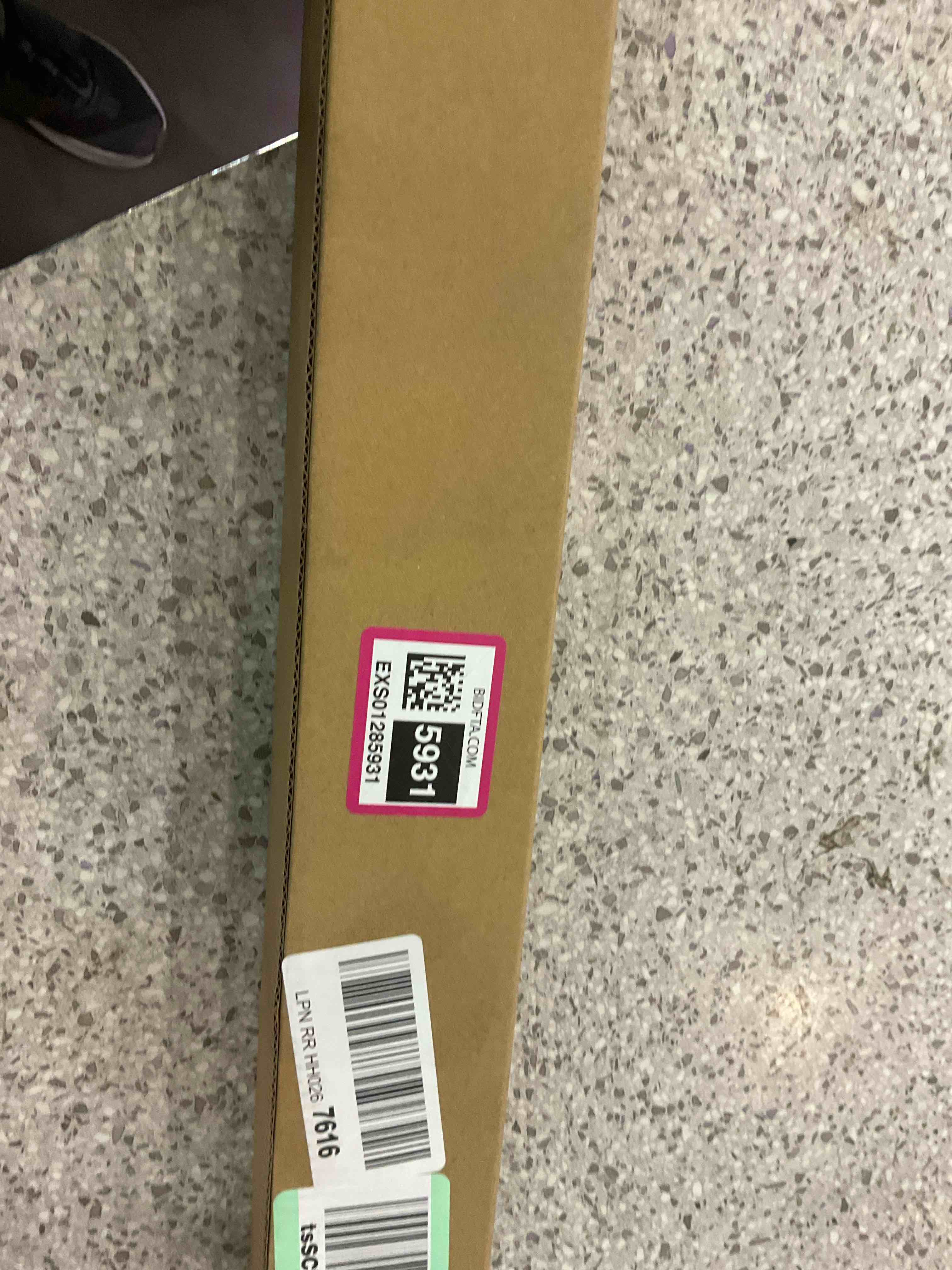 https://s3.amazonaws.com/lotting-images-prod/BargainHunt/EXS01285931_1713447042842.jpeg
