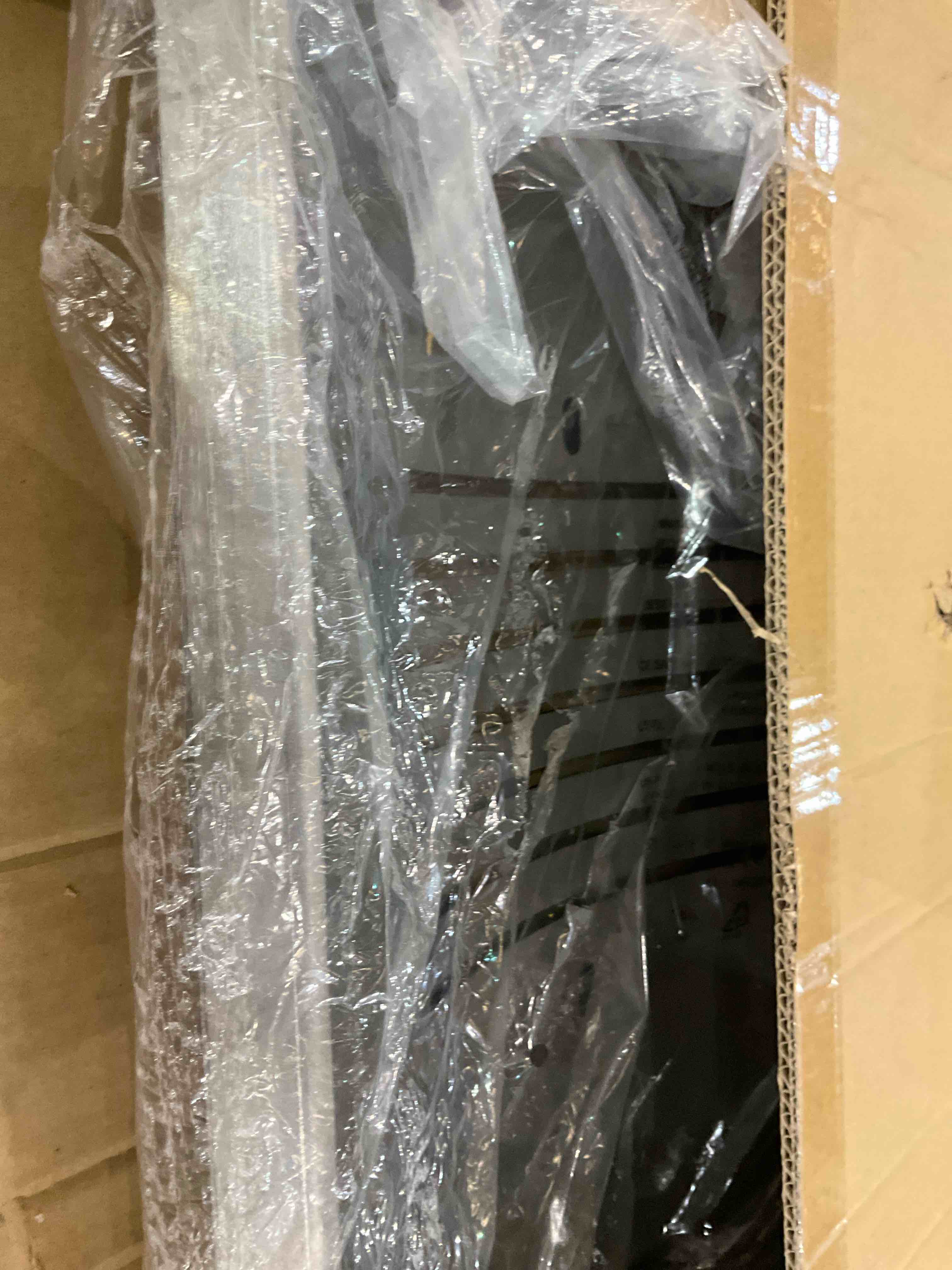 https://s3.amazonaws.com/lotting-images-prod/BargainHunt/EXS01285945_1713450626162.jpeg
