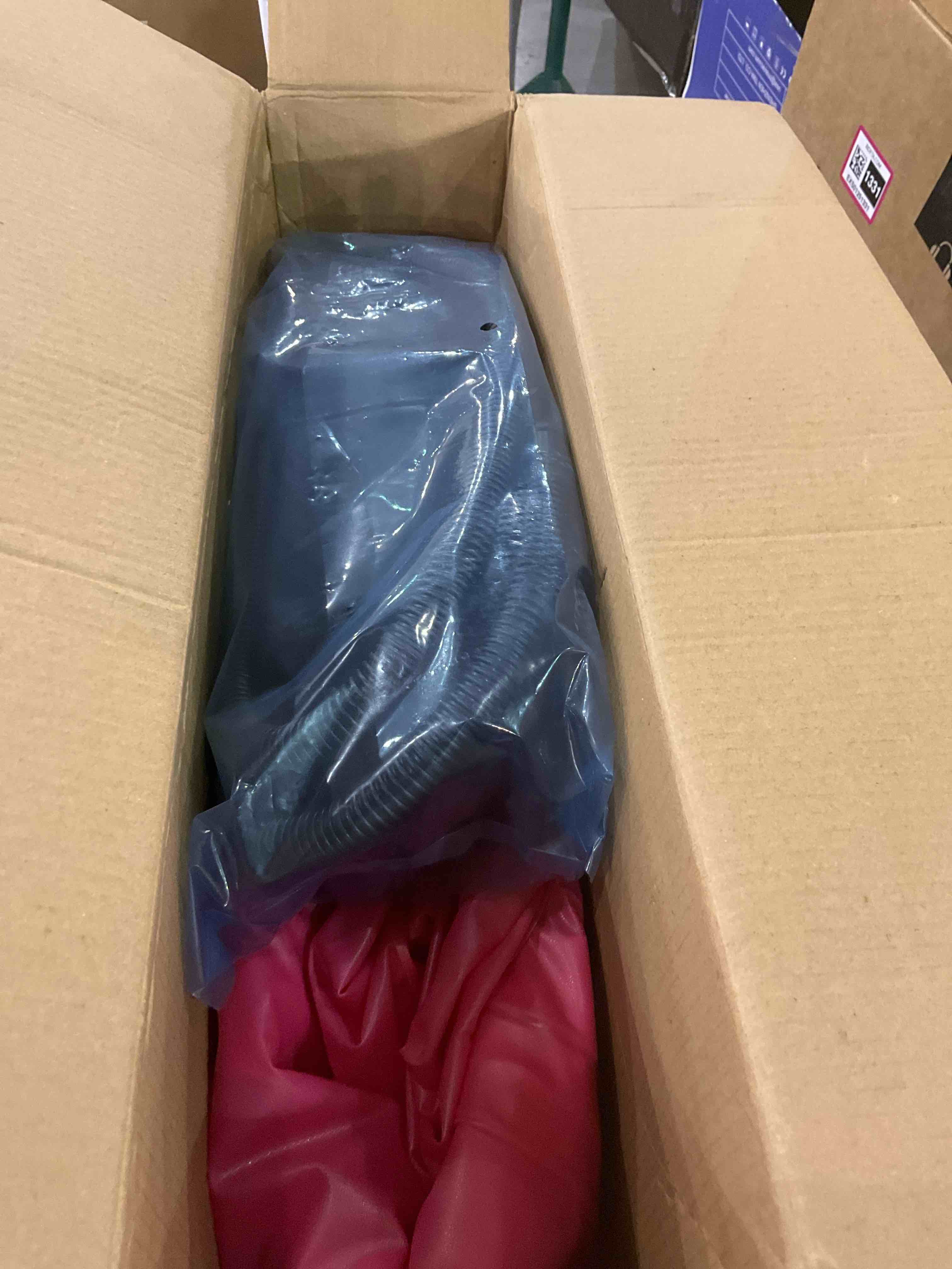 https://s3.amazonaws.com/lotting-images-prod/BargainHunt/EXS01286165_1712317266077.jpeg