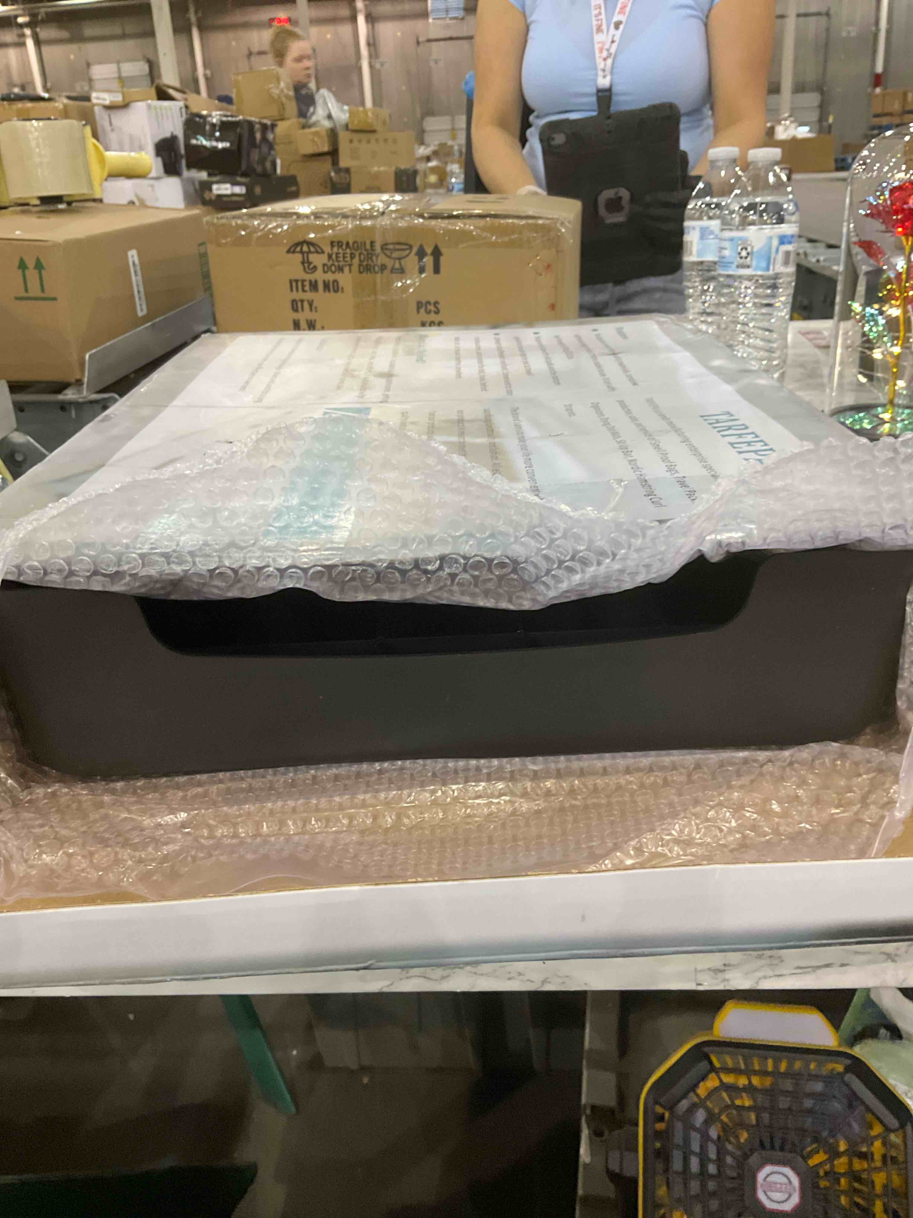https://s3.amazonaws.com/lotting-images-prod/BargainHunt/EXS01286361_1712579158388.jpeg