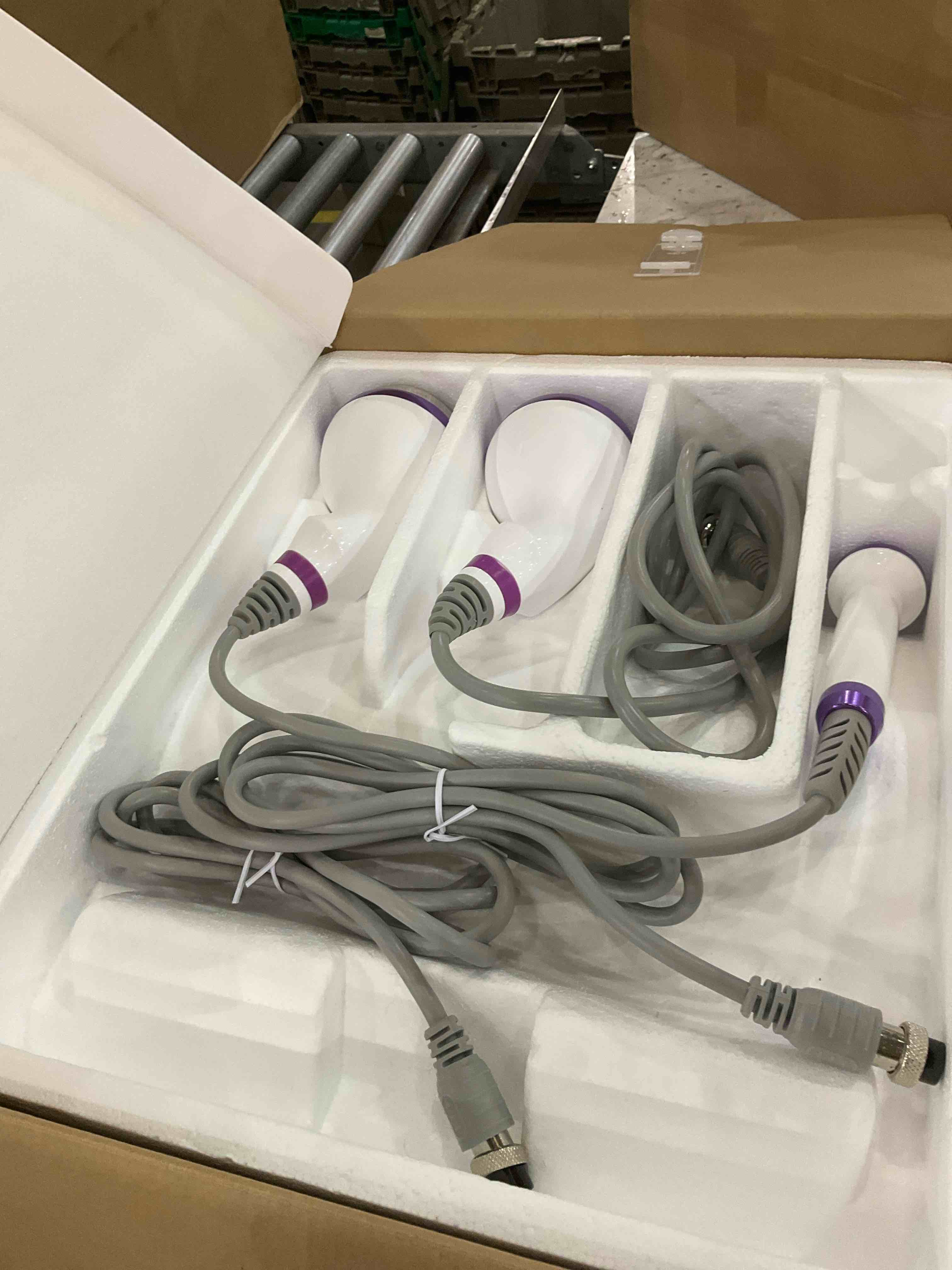 https://s3.amazonaws.com/lotting-images-prod/BargainHunt/EXS01286449_1712598132515.jpeg