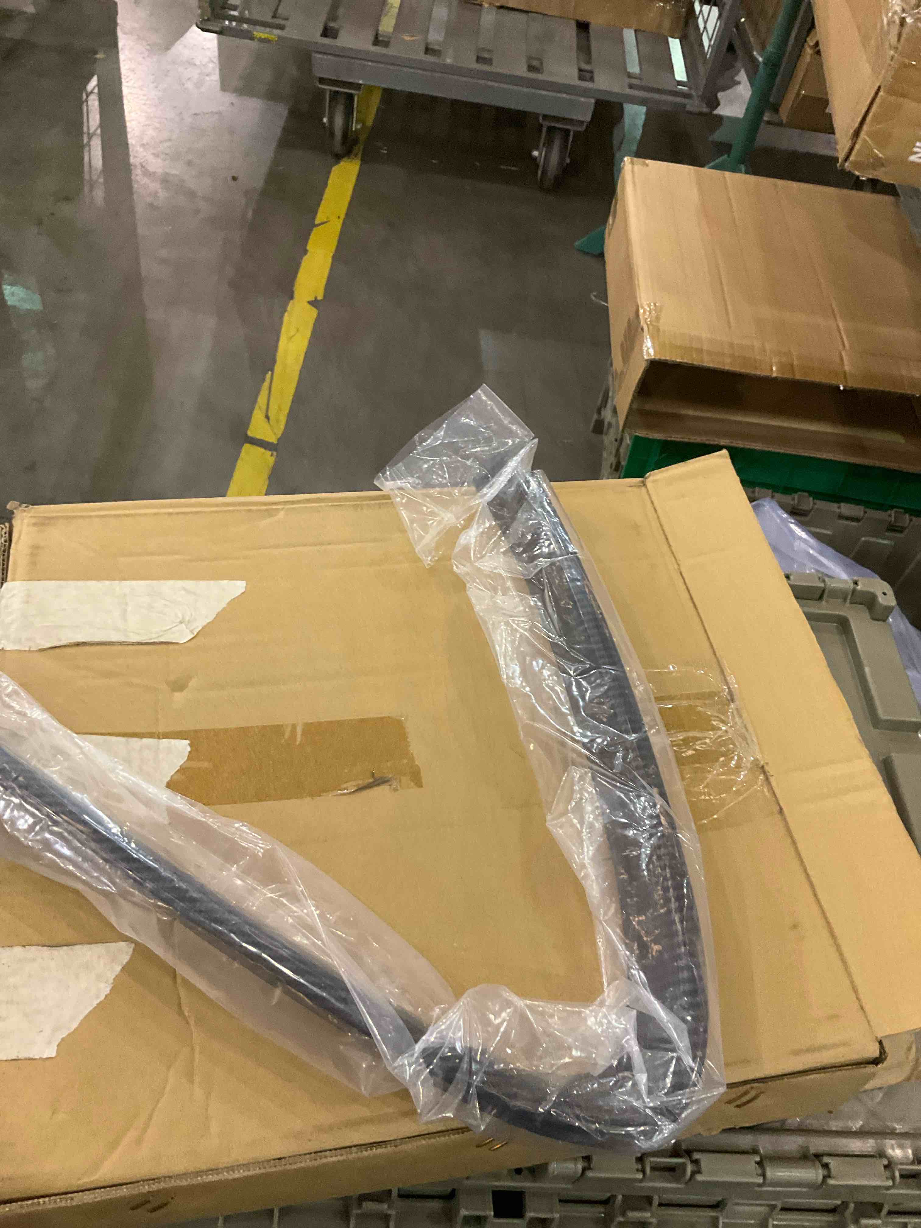 https://s3.amazonaws.com/lotting-images-prod/BargainHunt/EXS01286450_1712598272143.jpeg
