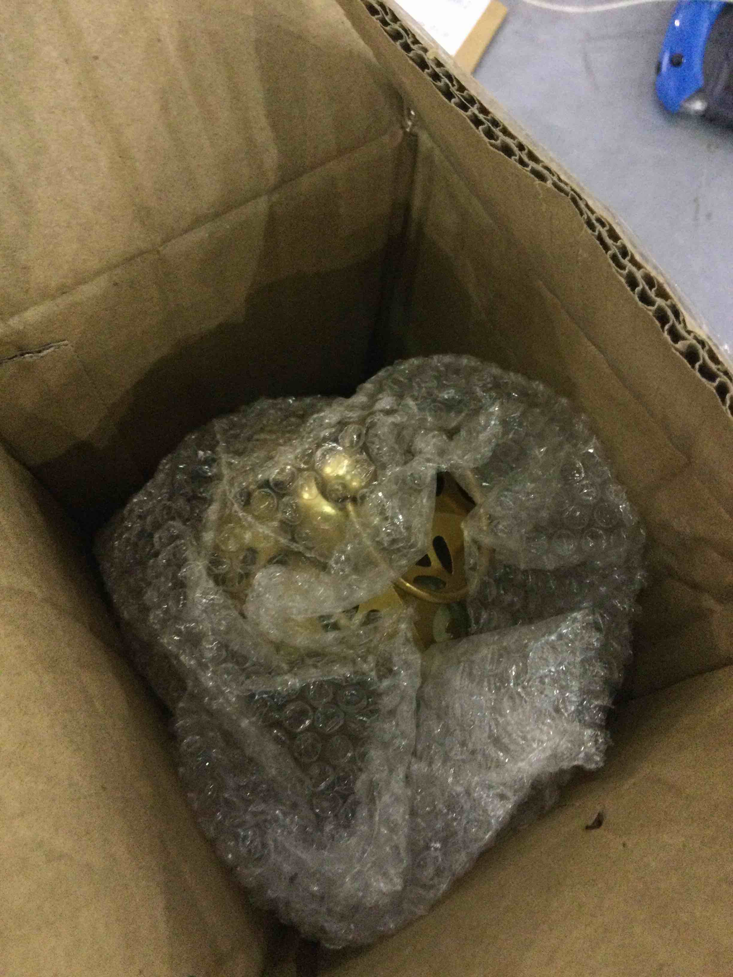 https://s3.amazonaws.com/lotting-images-prod/BargainHunt/EXS01286575_1712603007045.jpeg