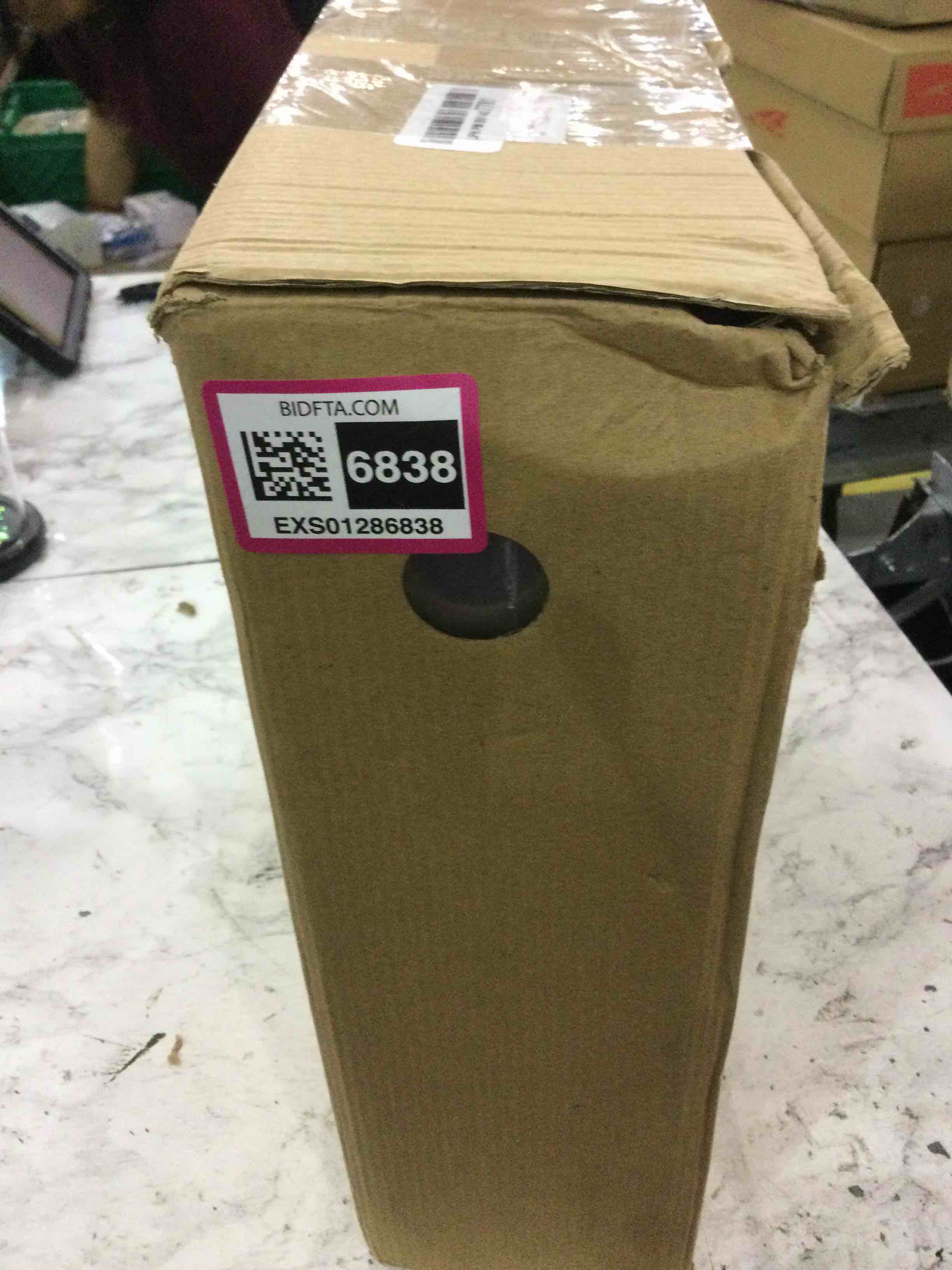 https://s3.amazonaws.com/lotting-images-prod/BargainHunt/EXS01286838_1712749069439.jpeg