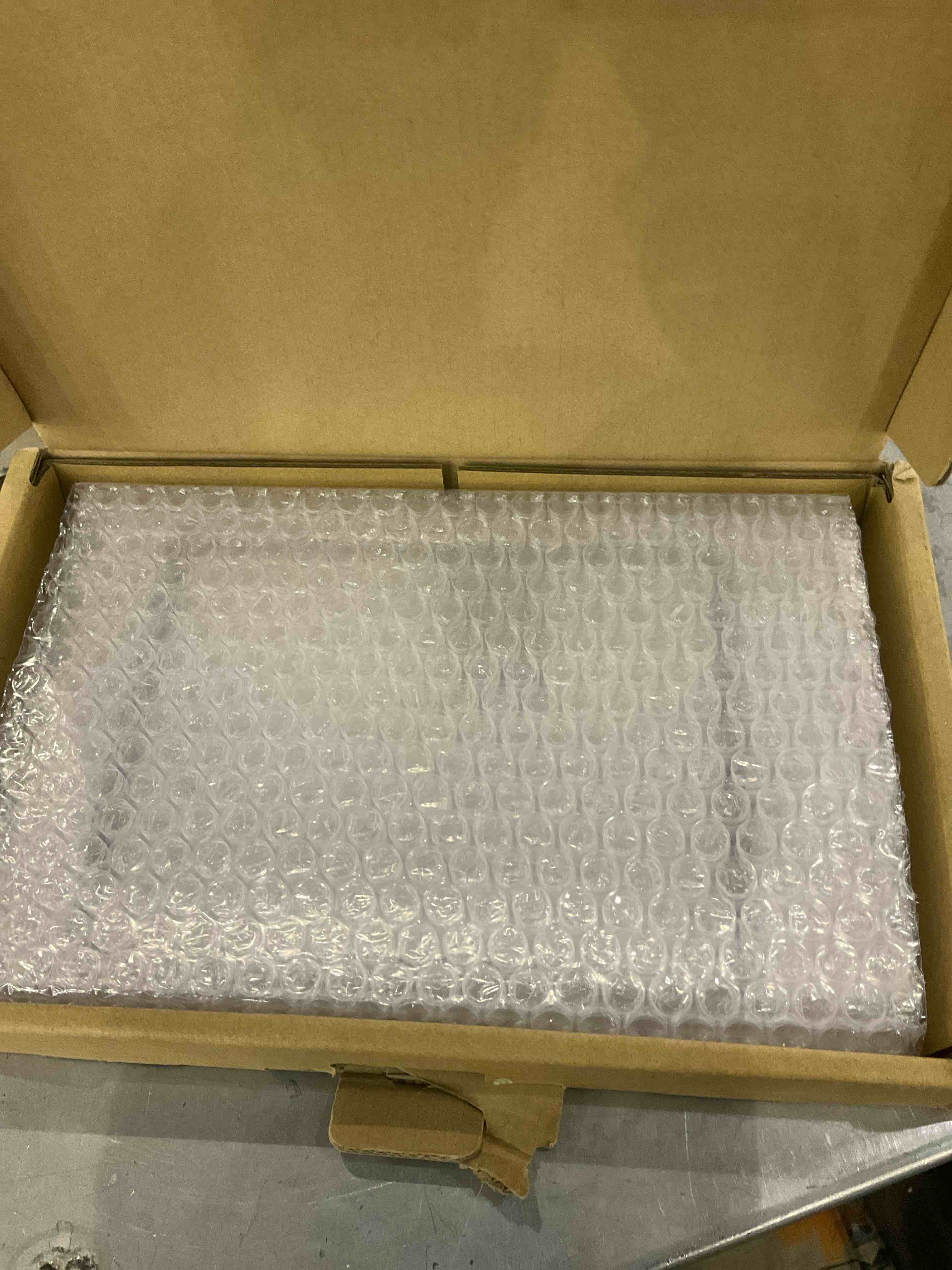 https://s3.amazonaws.com/lotting-images-prod/BargainHunt/EXS01287004_1712059682992.jpeg