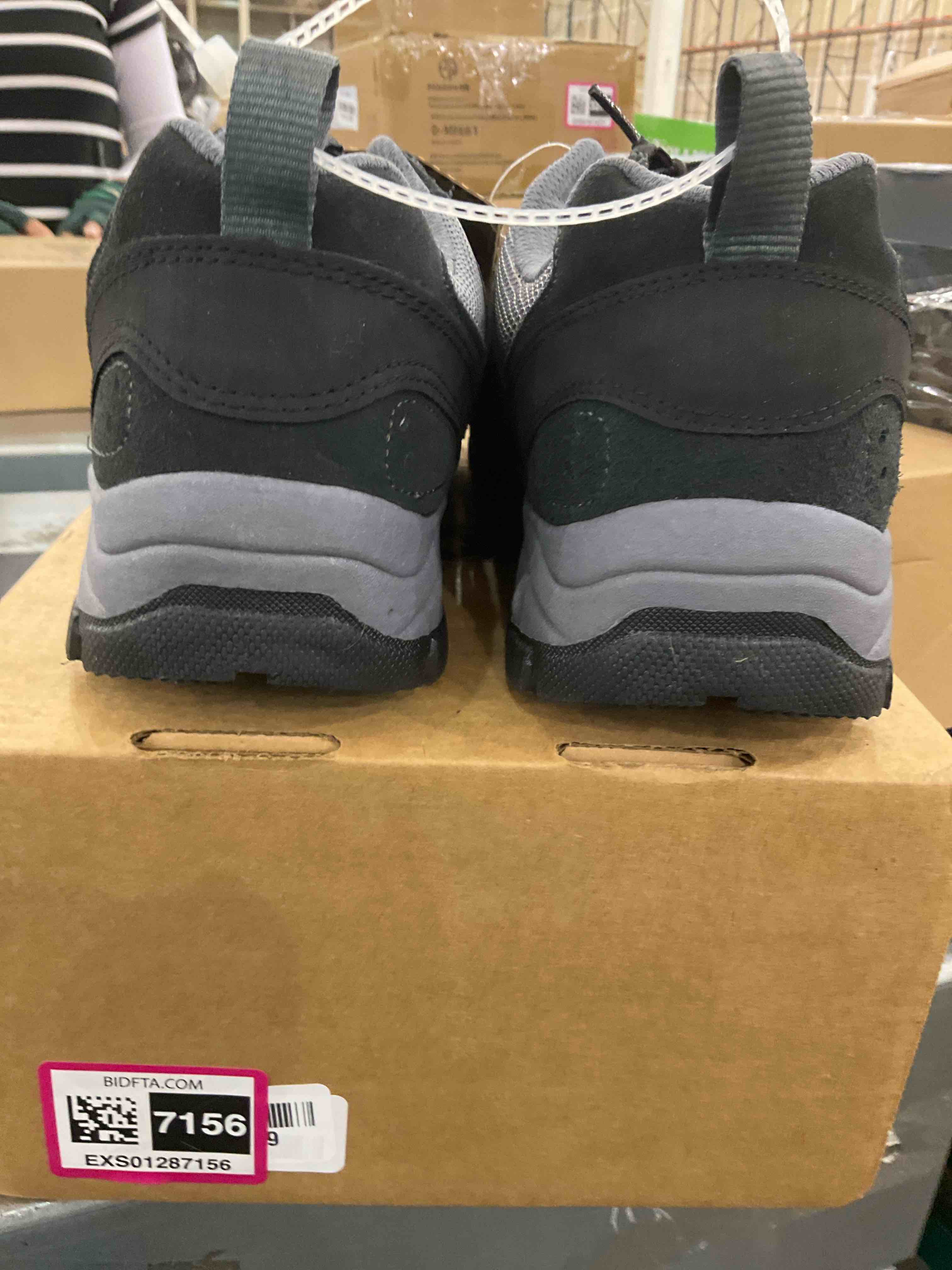 https://s3.amazonaws.com/lotting-images-prod/BargainHunt/EXS01287156_1713970711508.jpeg