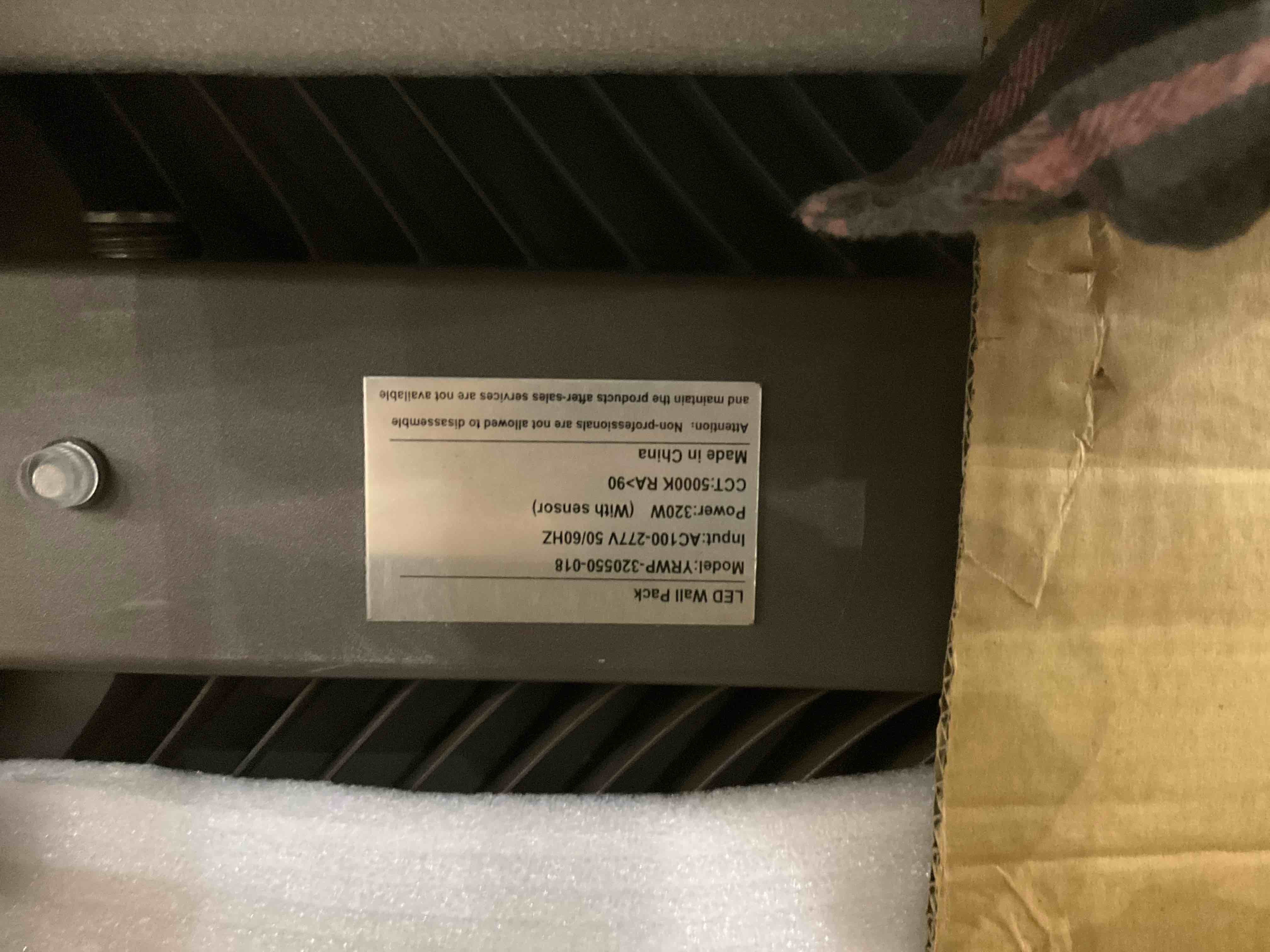 https://s3.amazonaws.com/lotting-images-prod/BargainHunt/EXS01287177_1714045378207.jpeg