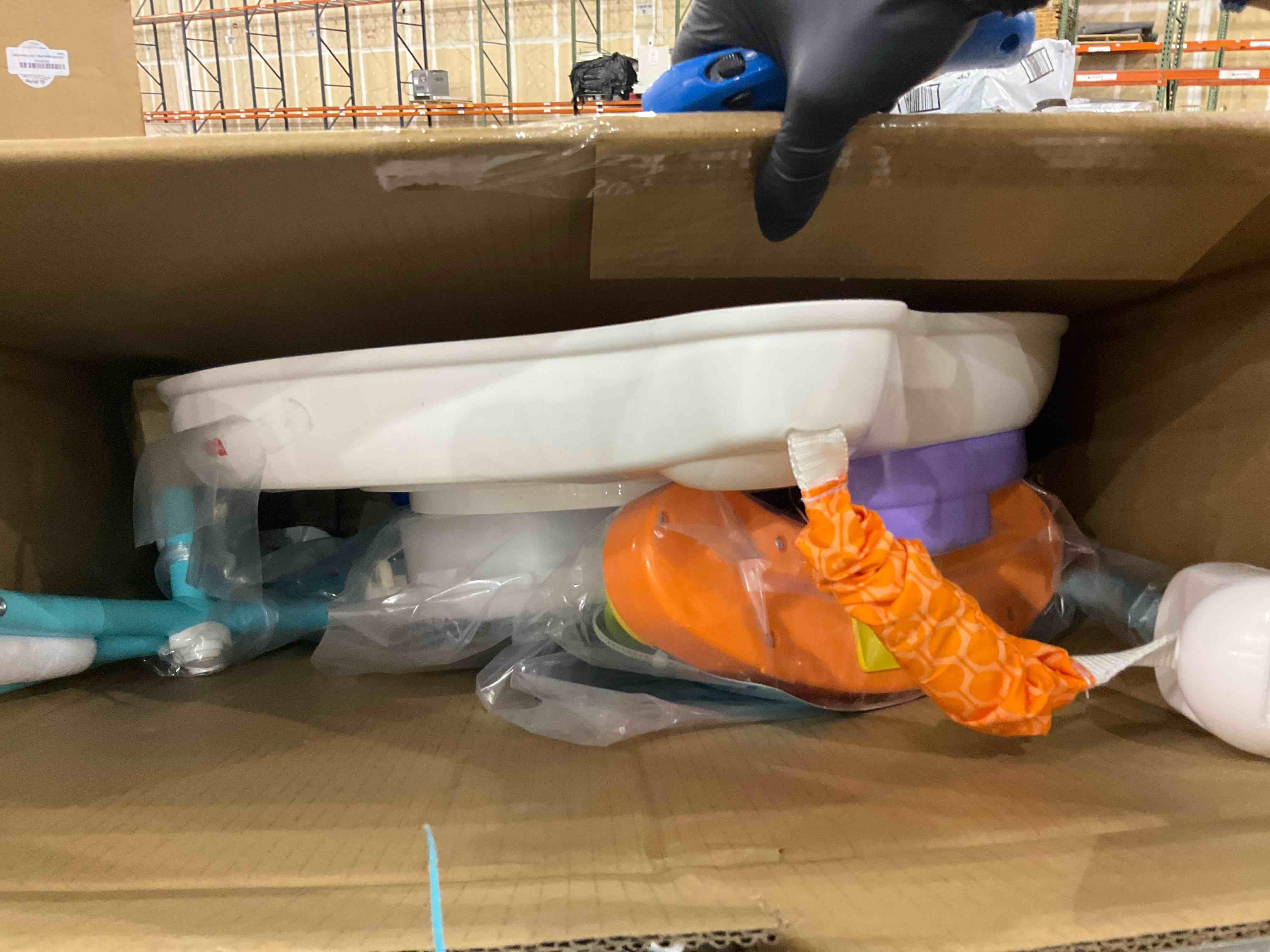 https://s3.amazonaws.com/lotting-images-prod/BargainHunt/EXS01287363_1714995591544.jpeg