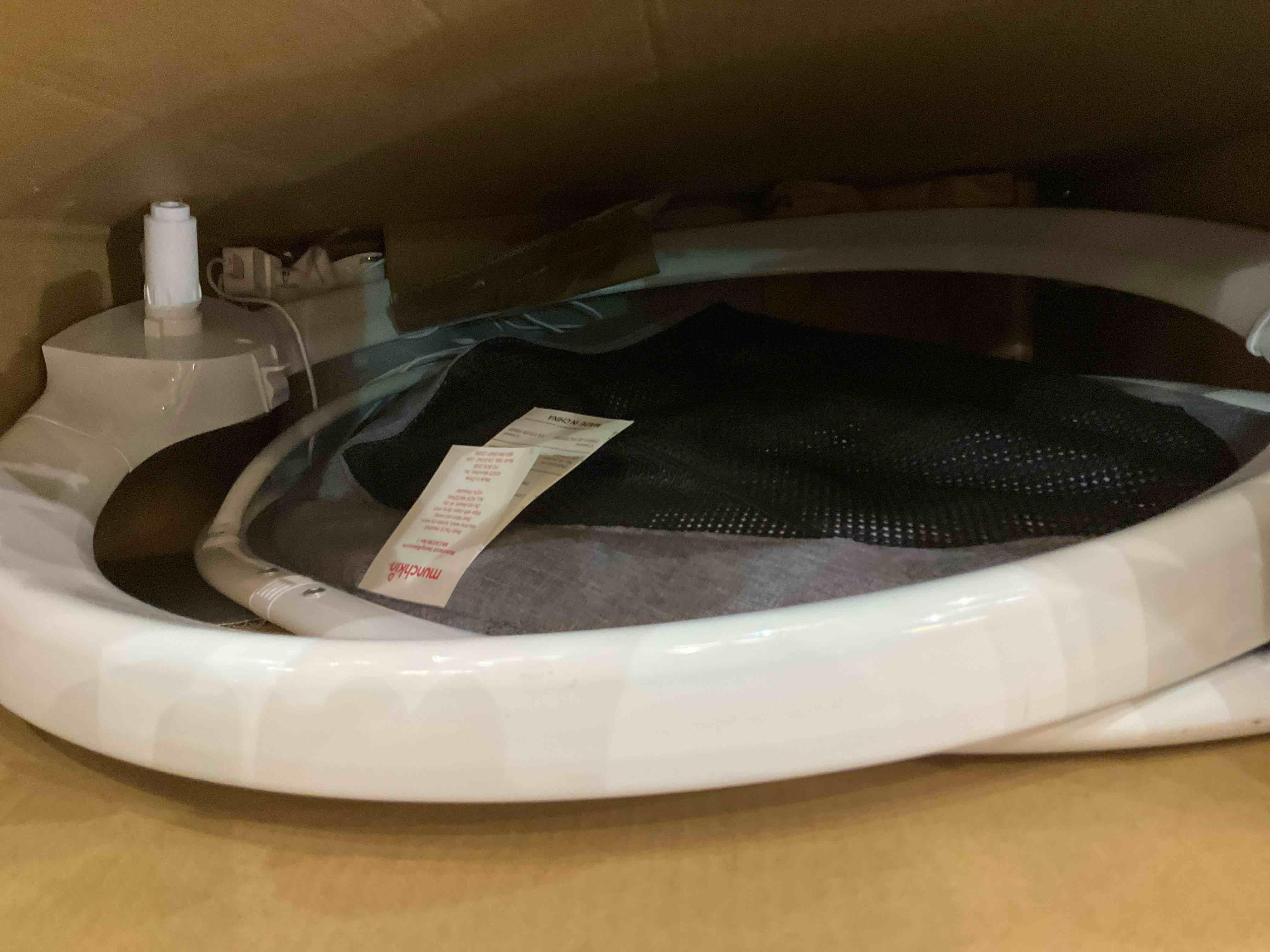 https://s3.amazonaws.com/lotting-images-prod/BargainHunt/EXS01287403_1715004524884.jpeg