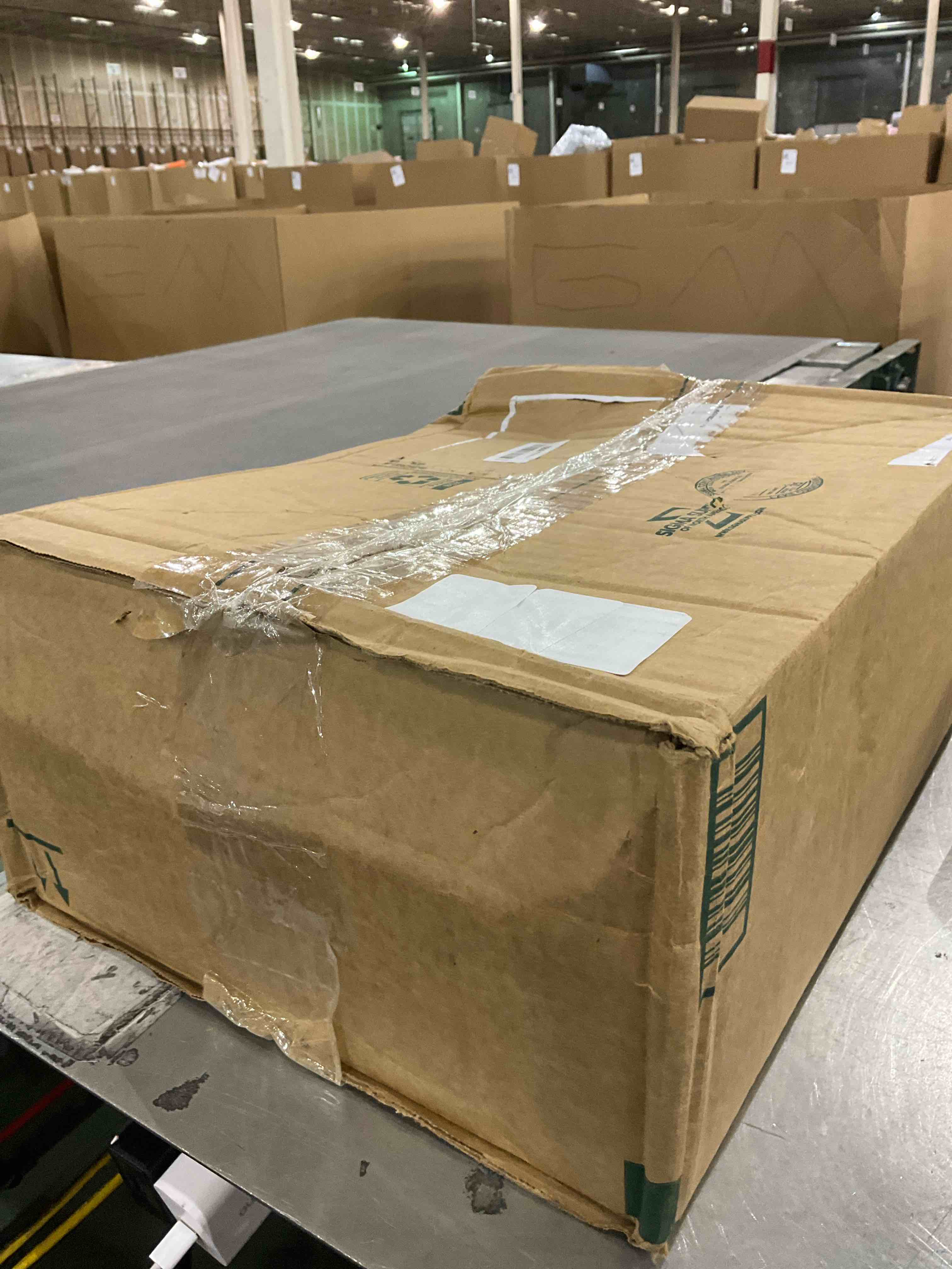 https://s3.amazonaws.com/lotting-images-prod/BargainHunt/EXS01287522_1712837274871.jpeg