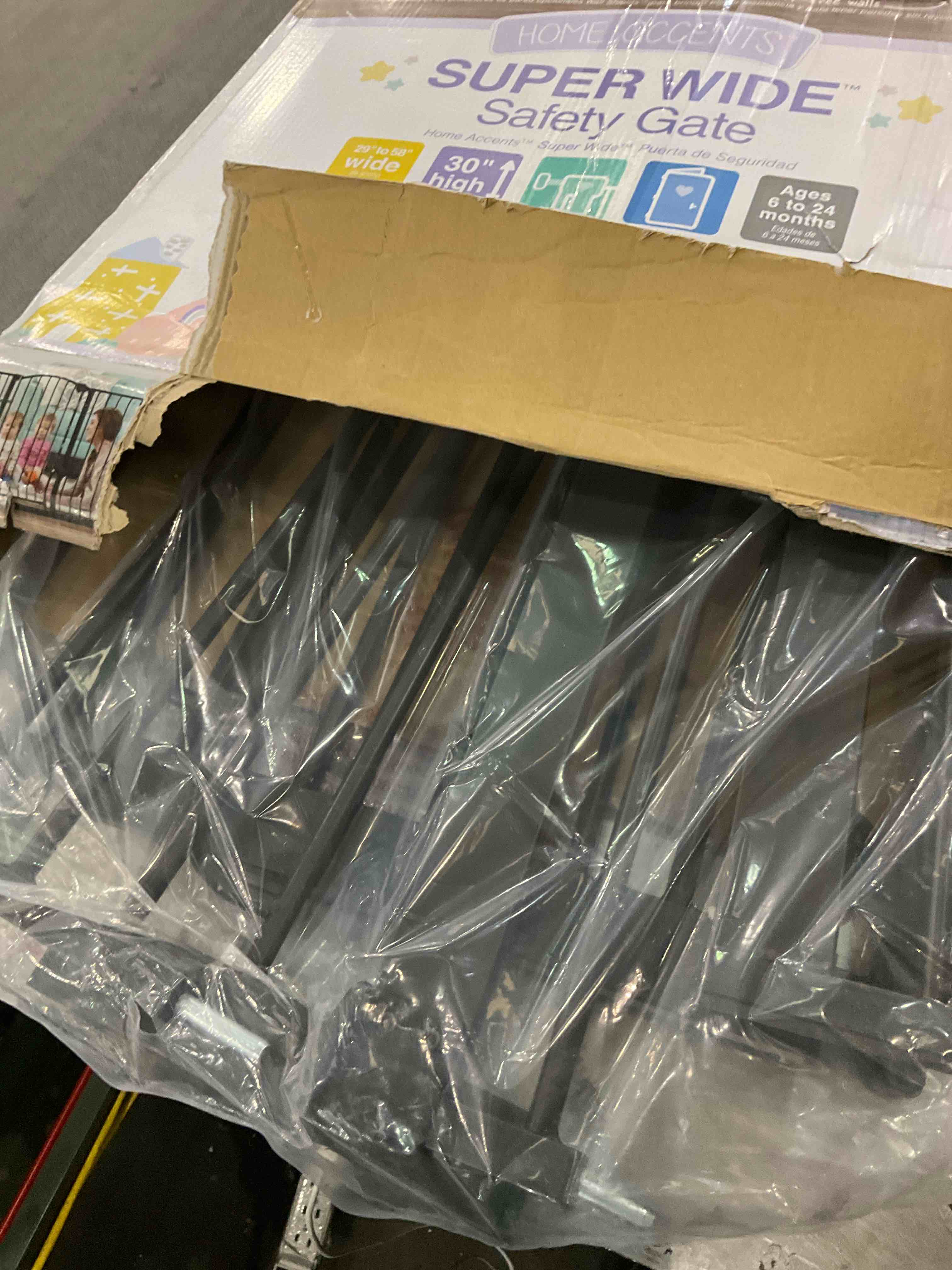 https://s3.amazonaws.com/lotting-images-prod/BargainHunt/EXS01287569_1712847152570.jpeg
