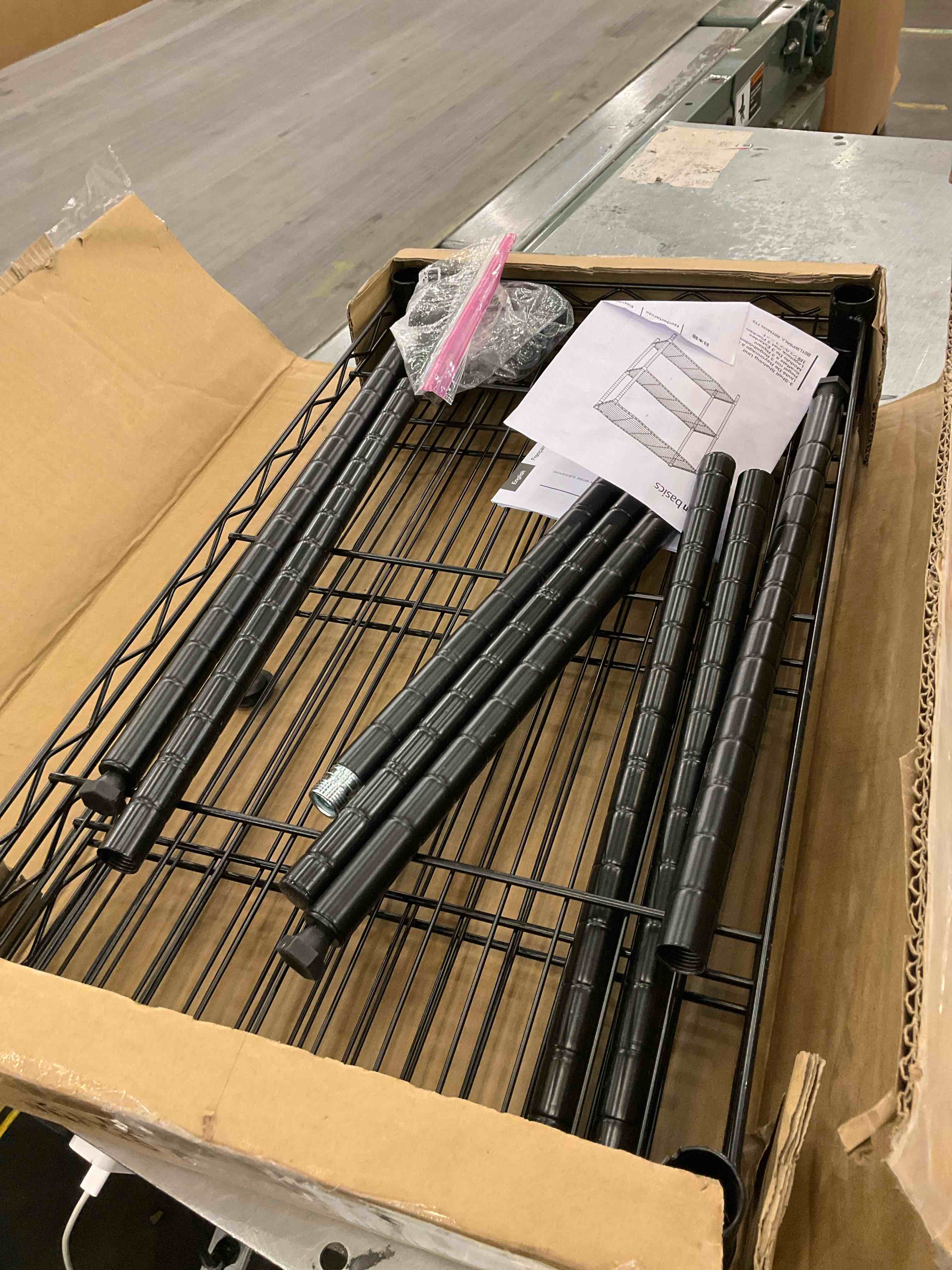 https://s3.amazonaws.com/lotting-images-prod/BargainHunt/EXS01287580_1712848578419.jpeg