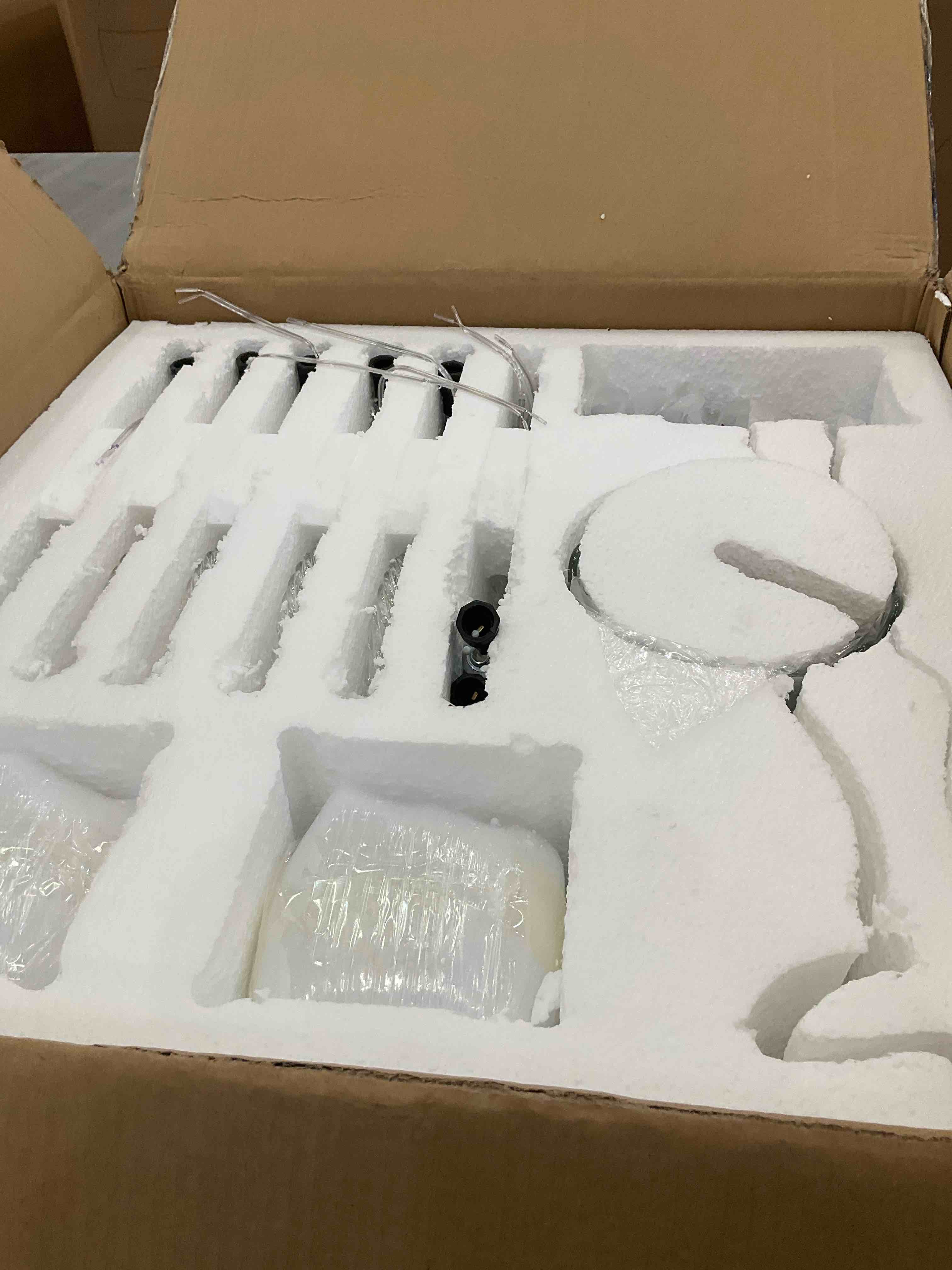 https://s3.amazonaws.com/lotting-images-prod/BargainHunt/EXS01287584_1712849087019.jpeg