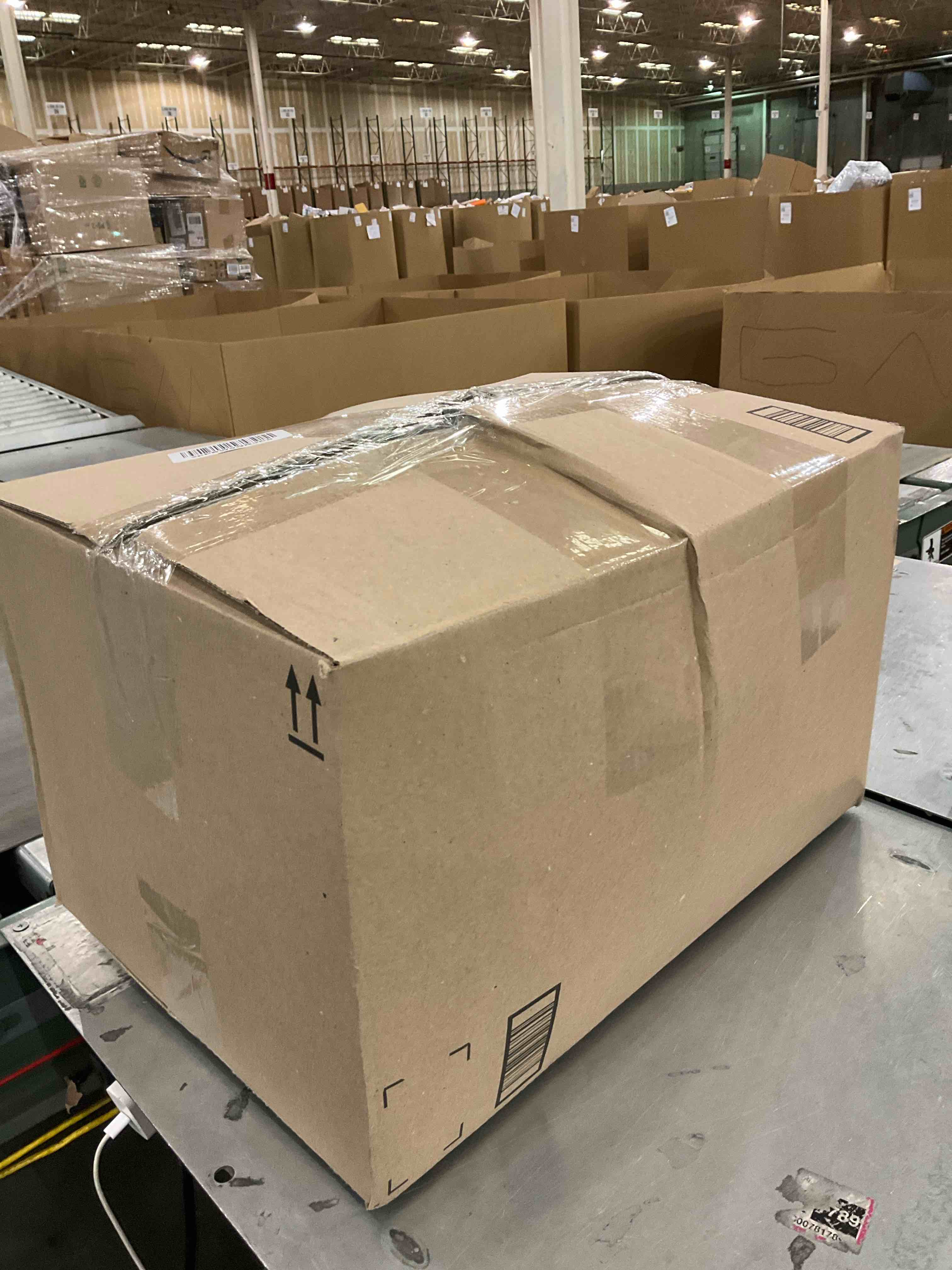 https://s3.amazonaws.com/lotting-images-prod/BargainHunt/EXS01287611_1712858021823.jpeg