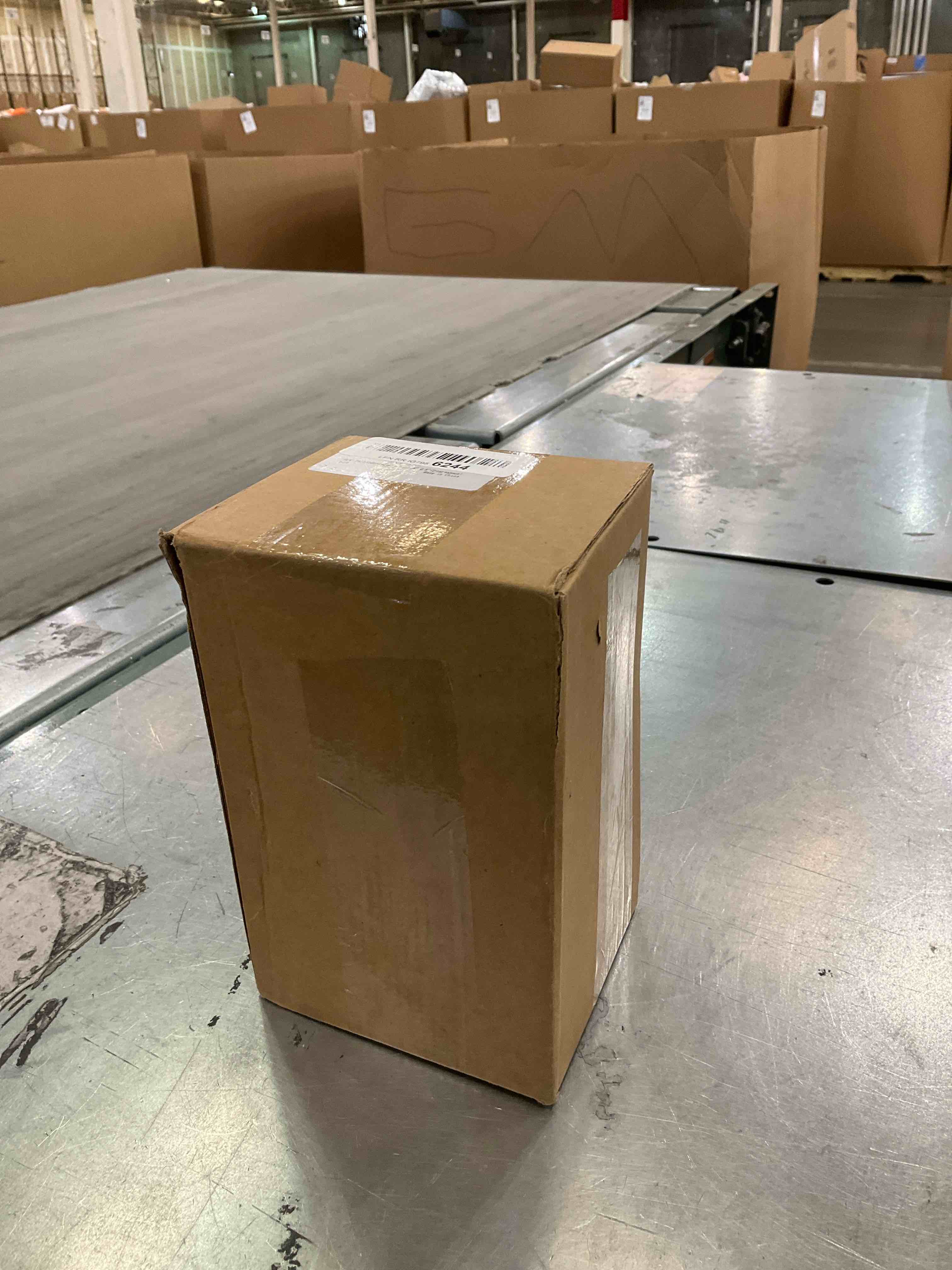 https://s3.amazonaws.com/lotting-images-prod/BargainHunt/EXS01287761_1712934874001.jpeg