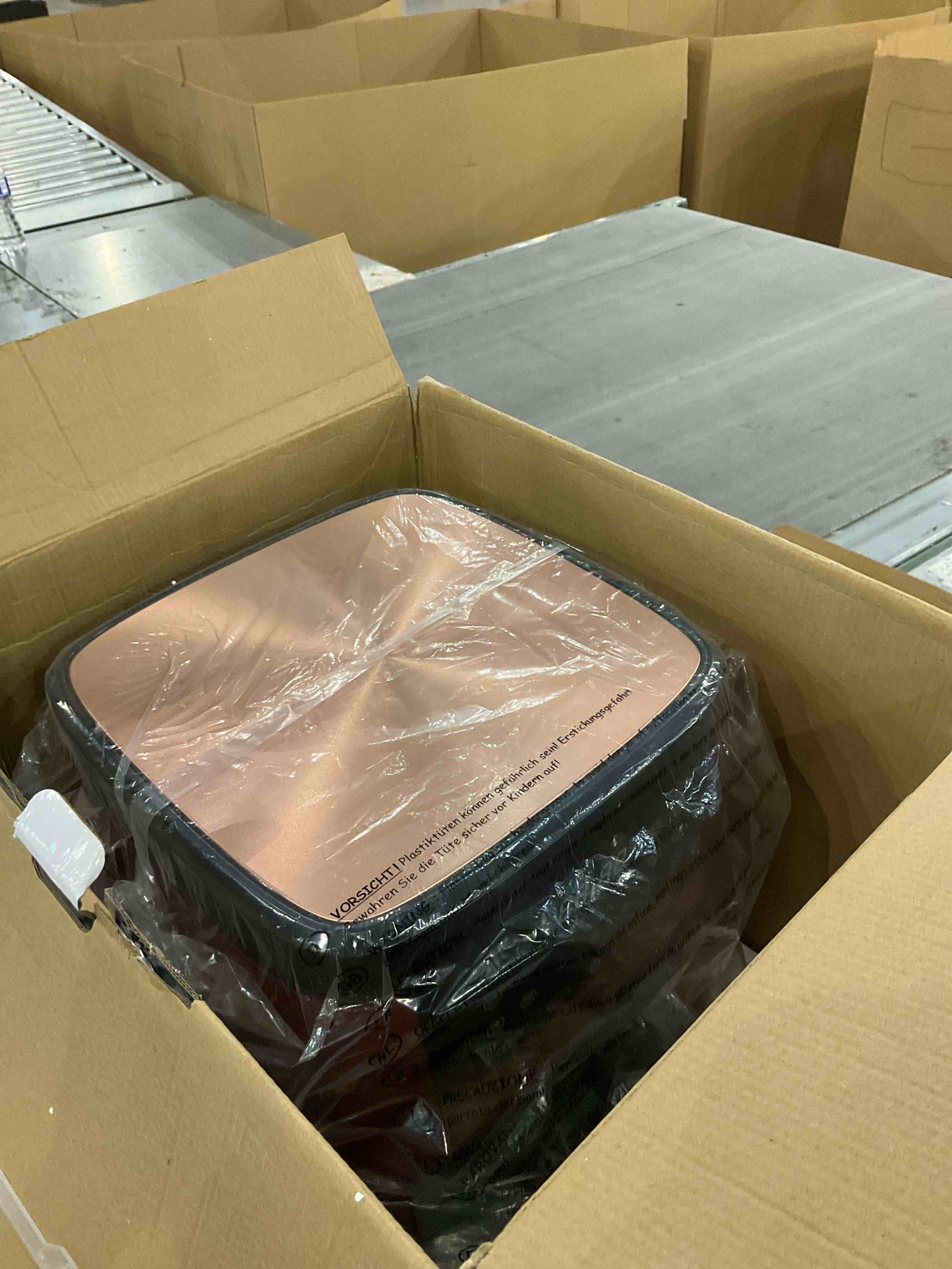 https://s3.amazonaws.com/lotting-images-prod/BargainHunt/EXS01287846_1713180874463.jpeg