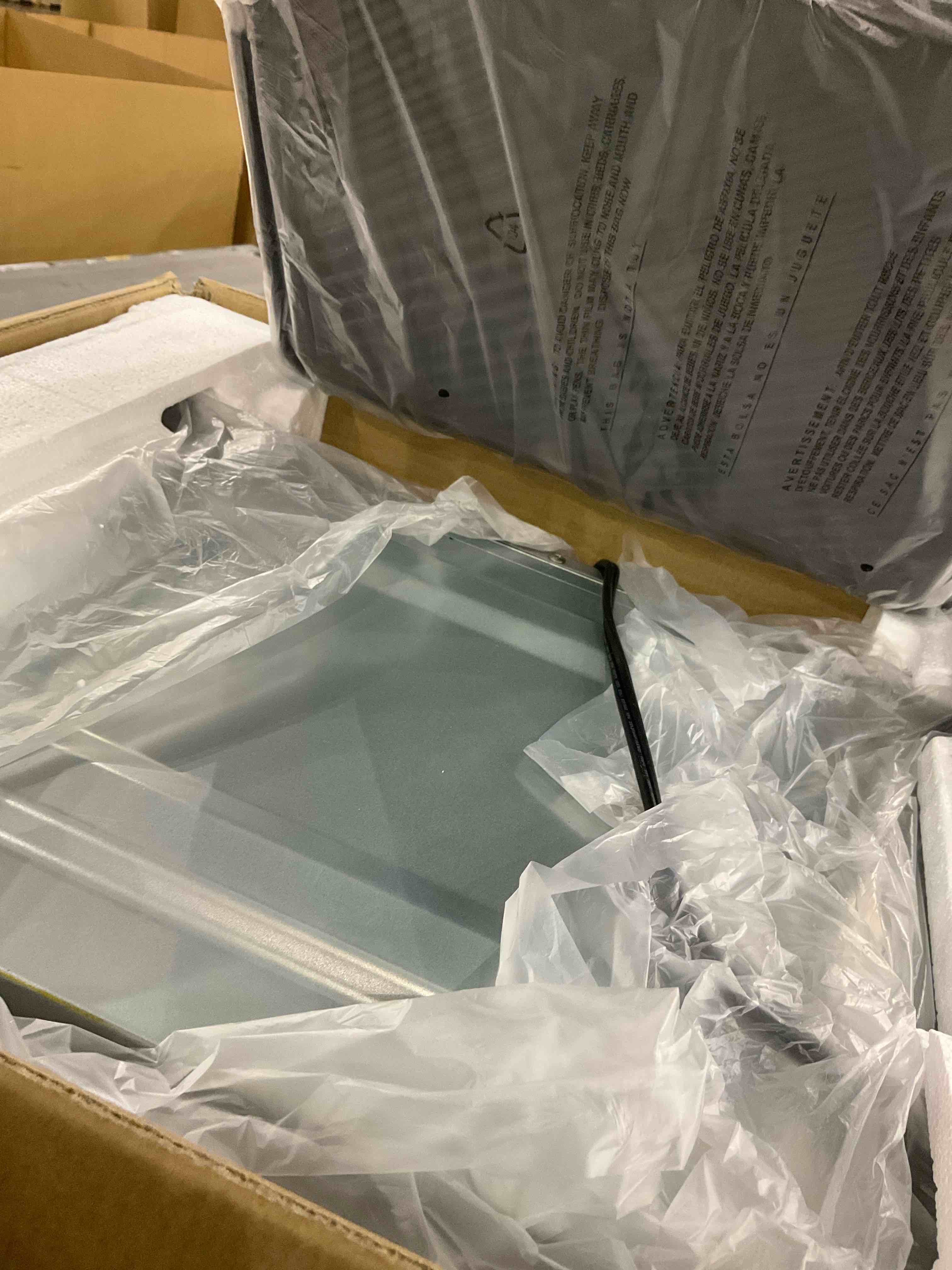 https://s3.amazonaws.com/lotting-images-prod/BargainHunt/EXS01287849_1713181273302.jpeg