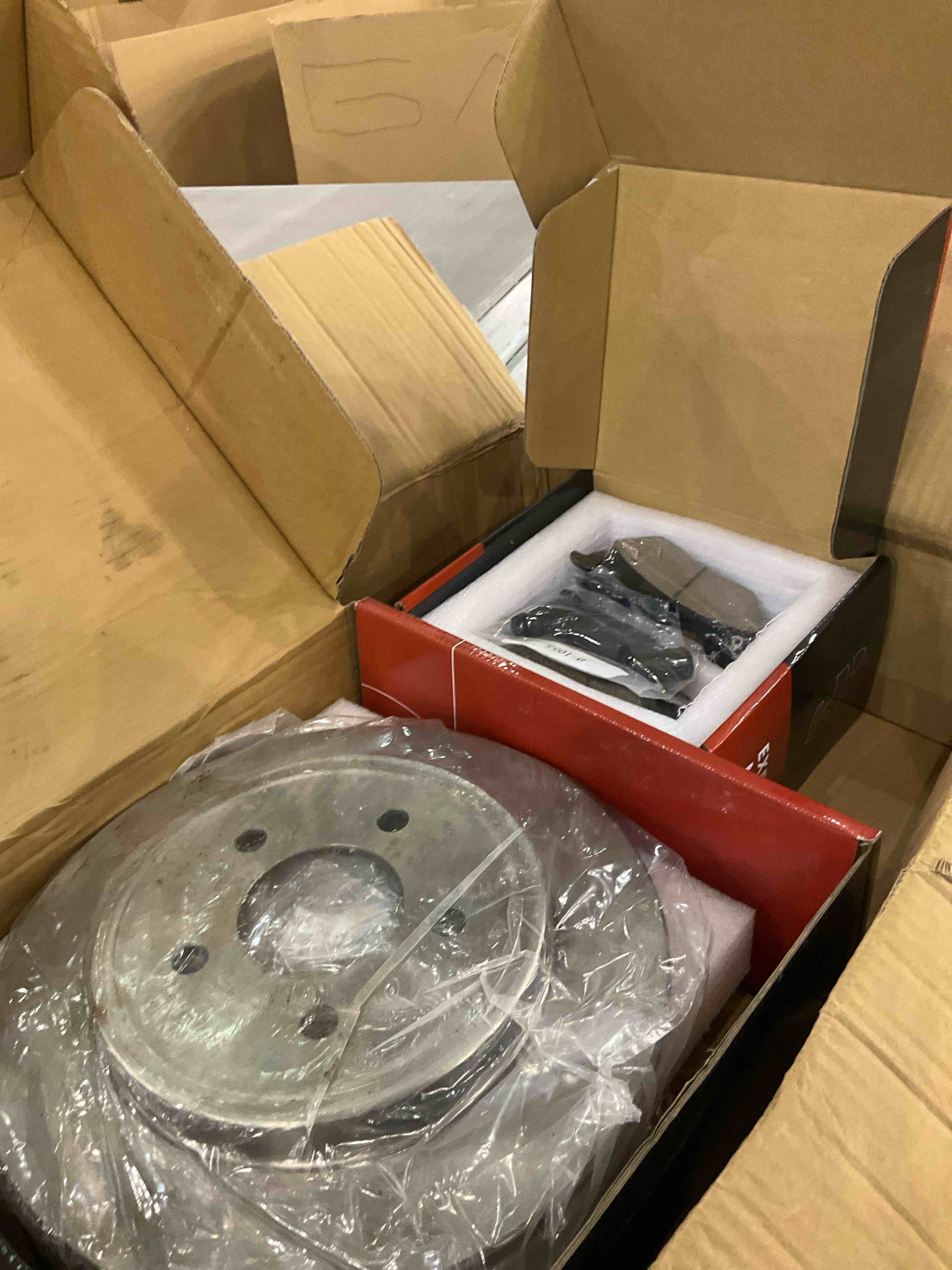 https://s3.amazonaws.com/lotting-images-prod/BargainHunt/EXS01287860_1713182385916.jpeg