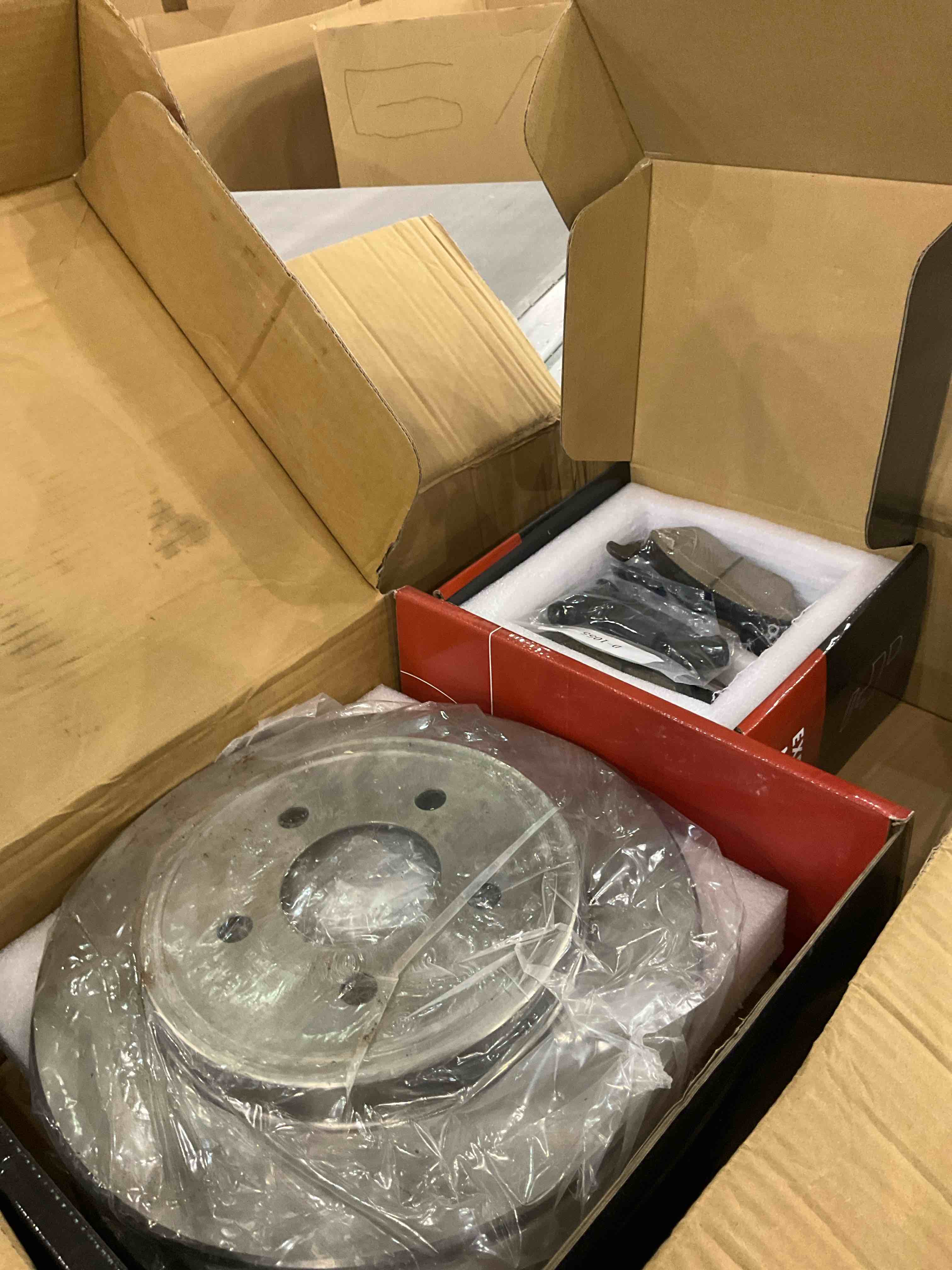 https://s3.amazonaws.com/lotting-images-prod/BargainHunt/EXS01287860_1713182387049.jpeg