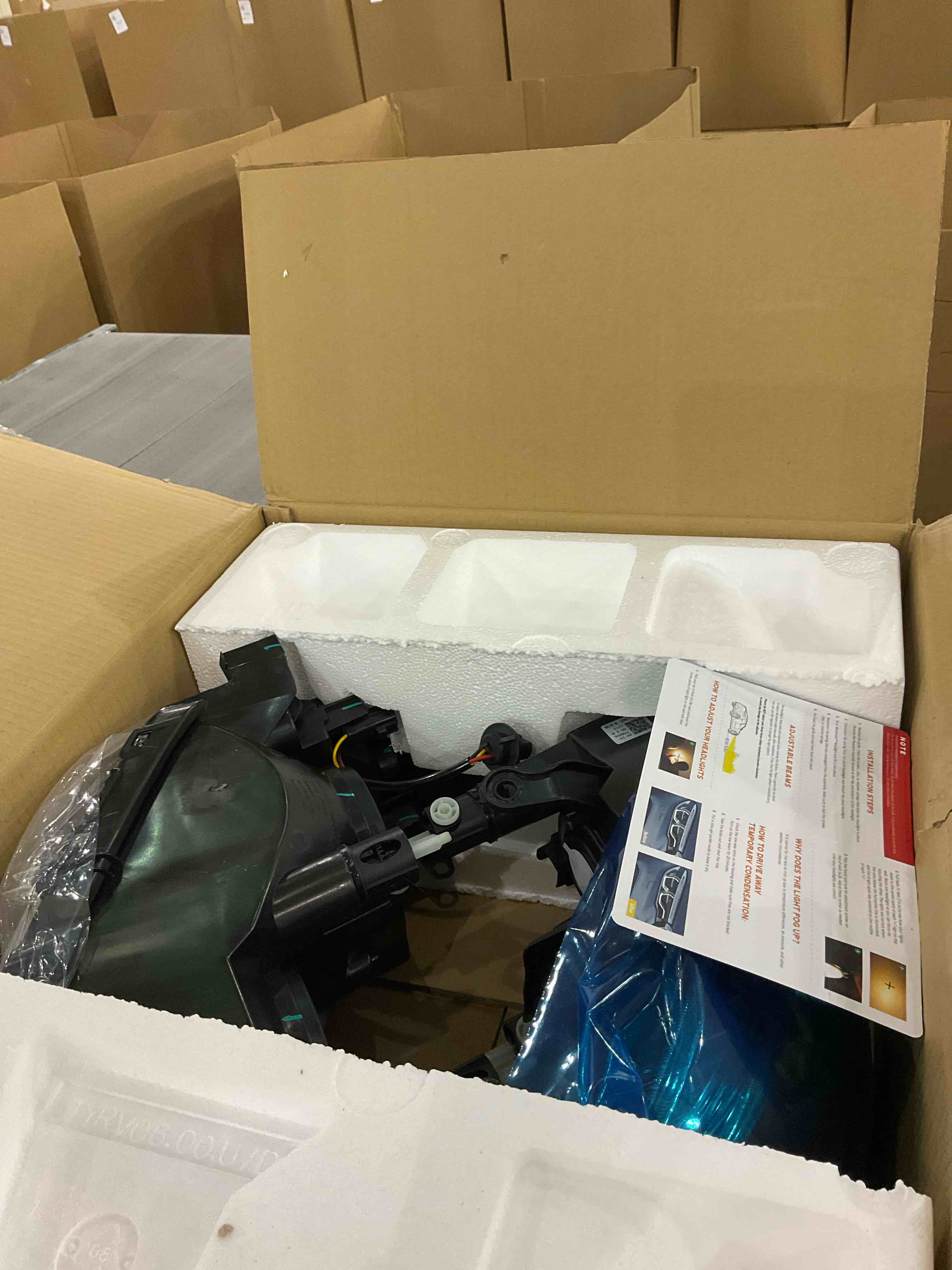 https://s3.amazonaws.com/lotting-images-prod/BargainHunt/EXS01287861_1713182521733.jpeg