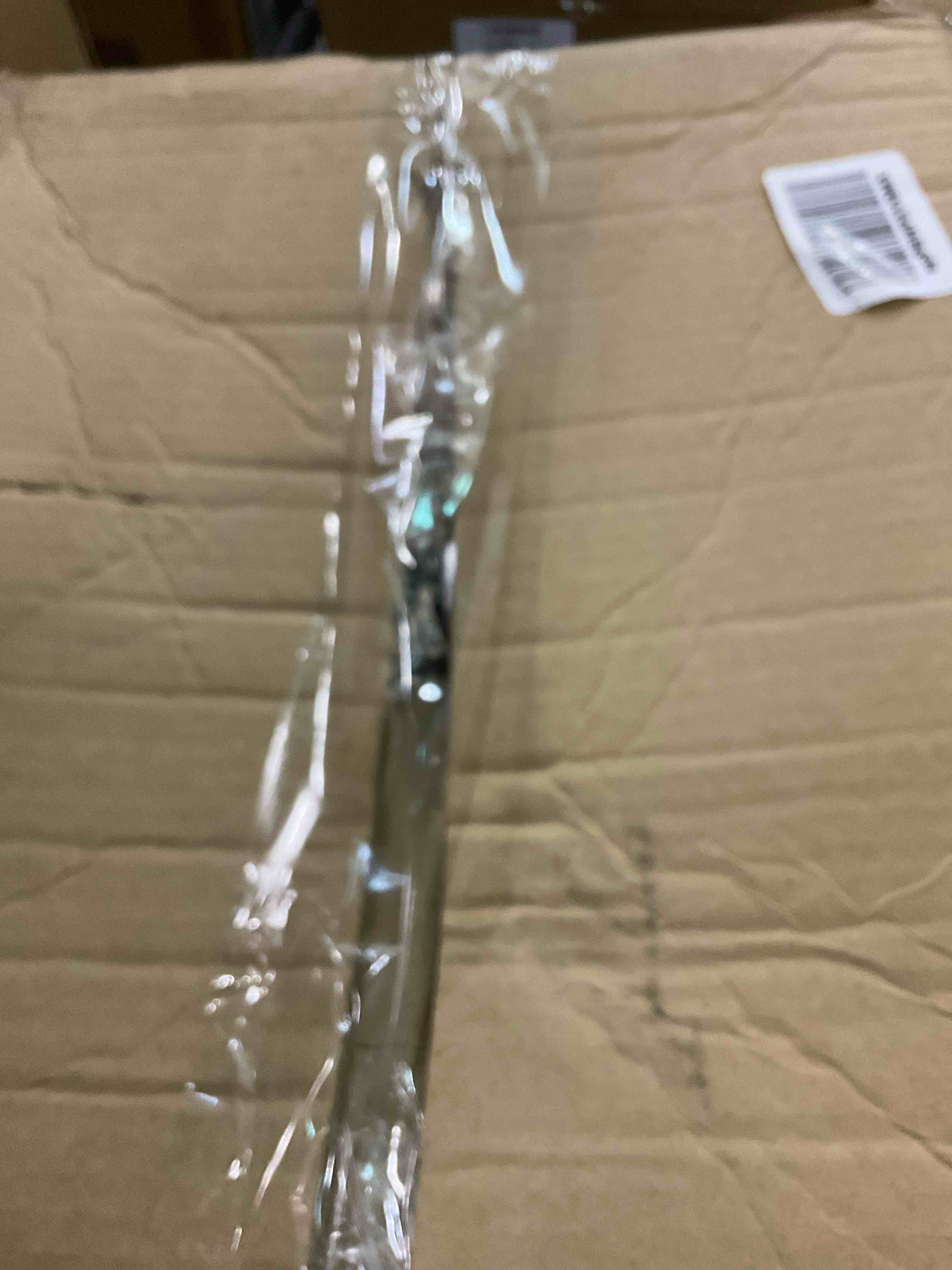 https://s3.amazonaws.com/lotting-images-prod/BargainHunt/EXS01288105_1712664341681.jpeg