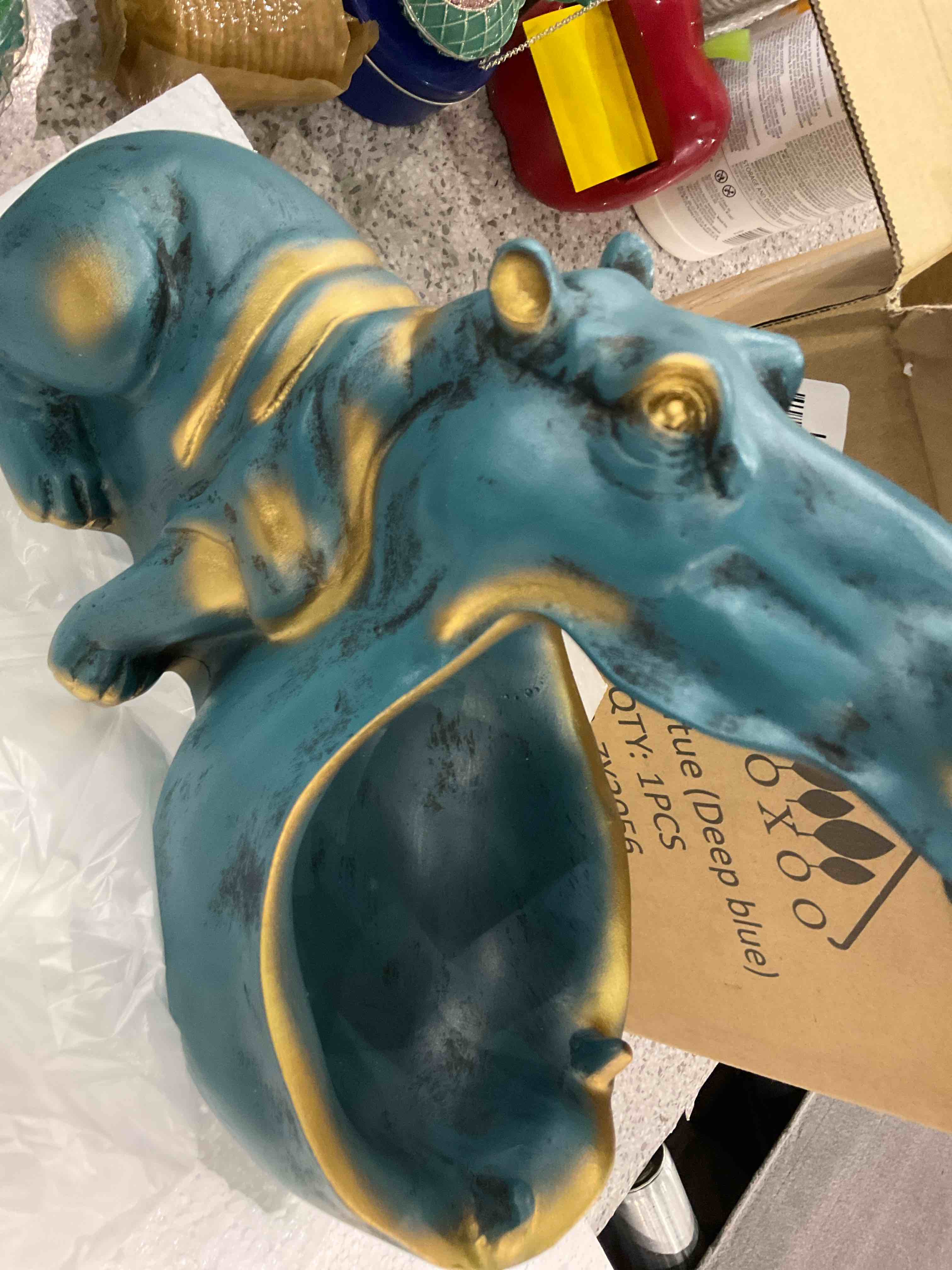 https://s3.amazonaws.com/lotting-images-prod/BargainHunt/EXS01288214_1712747921639.jpeg
