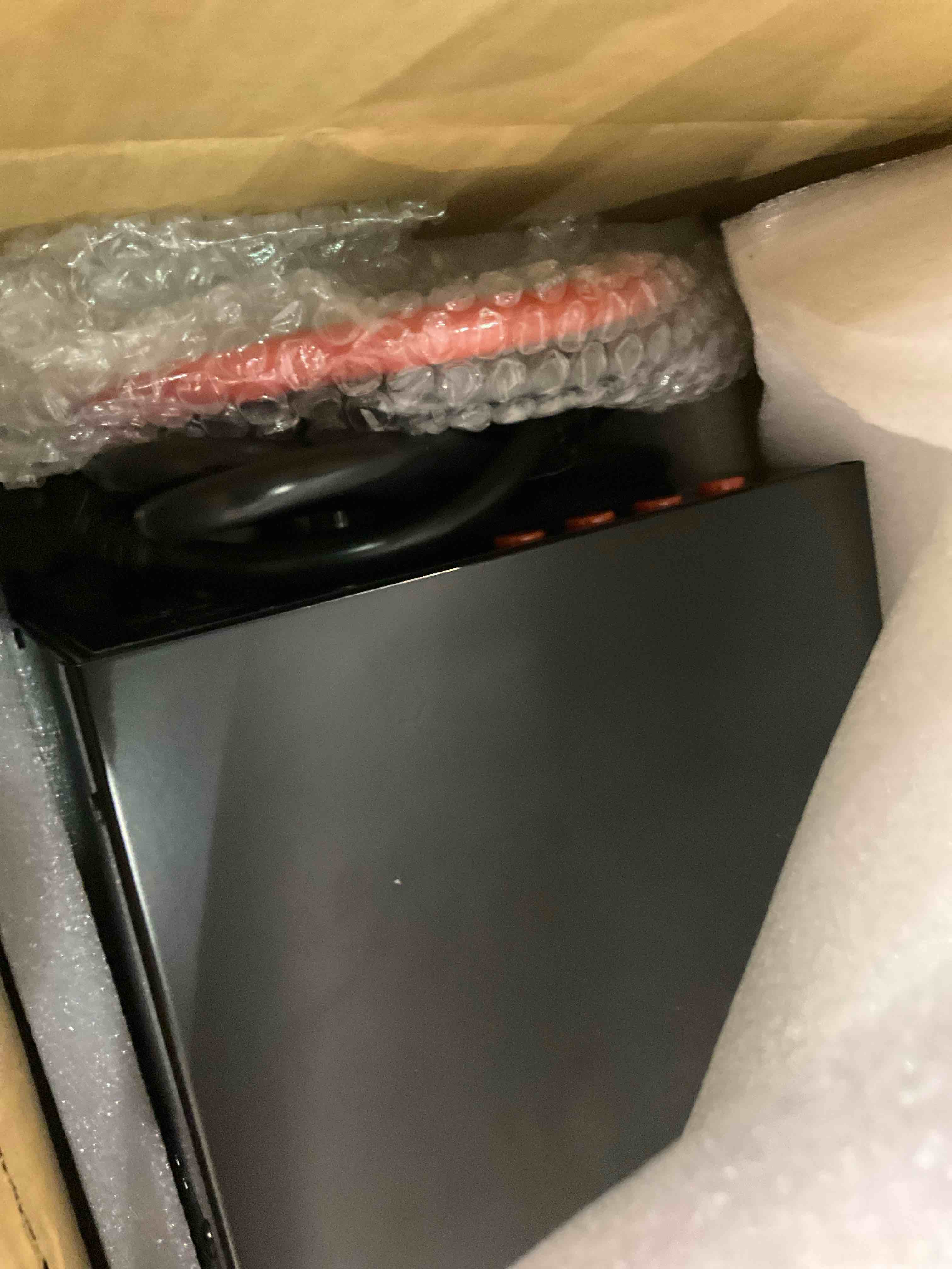 https://s3.amazonaws.com/lotting-images-prod/BargainHunt/EXS01288359_1712834533387.jpeg