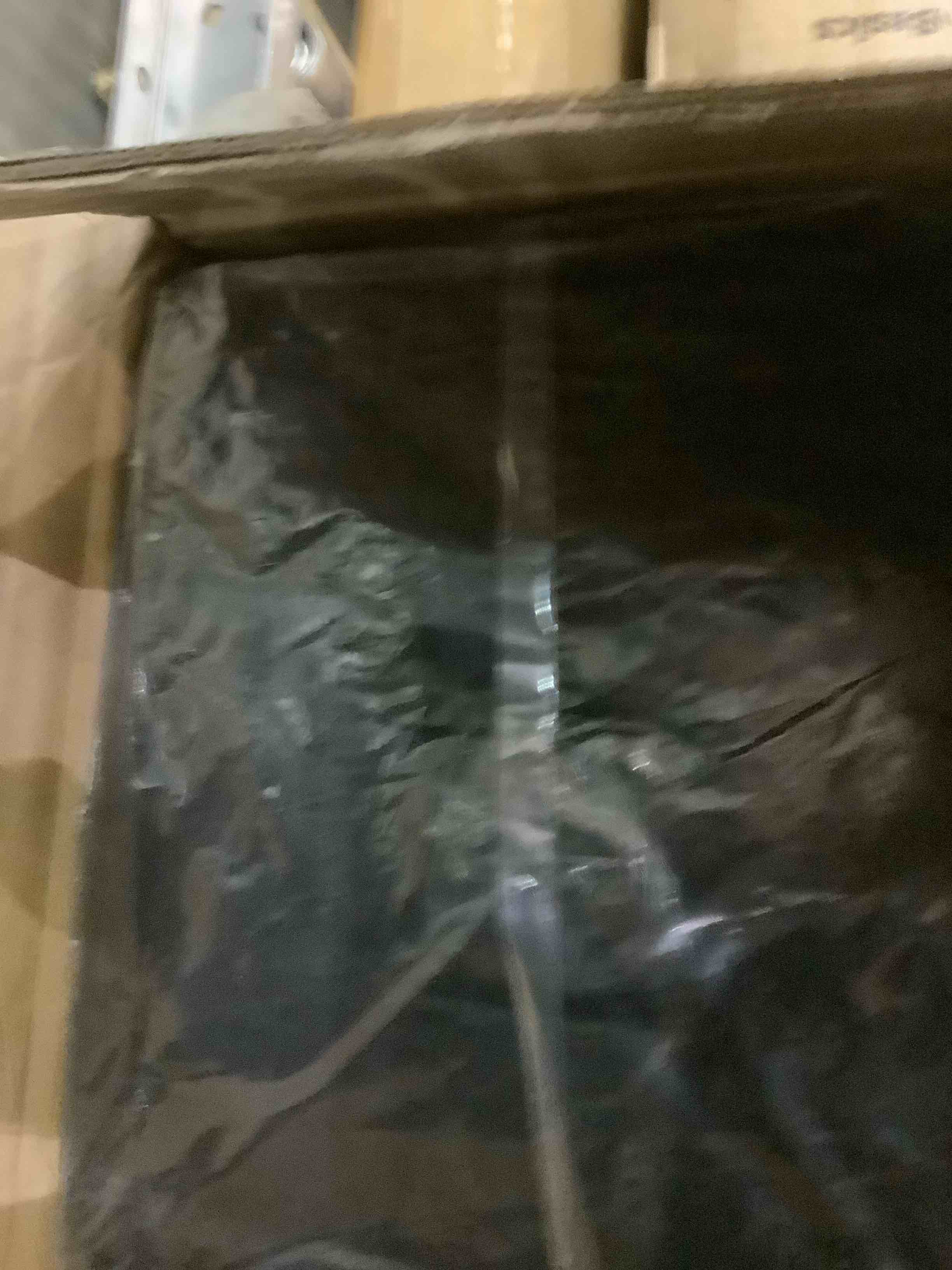 https://s3.amazonaws.com/lotting-images-prod/BargainHunt/EXS01288600_1712849655603.jpeg