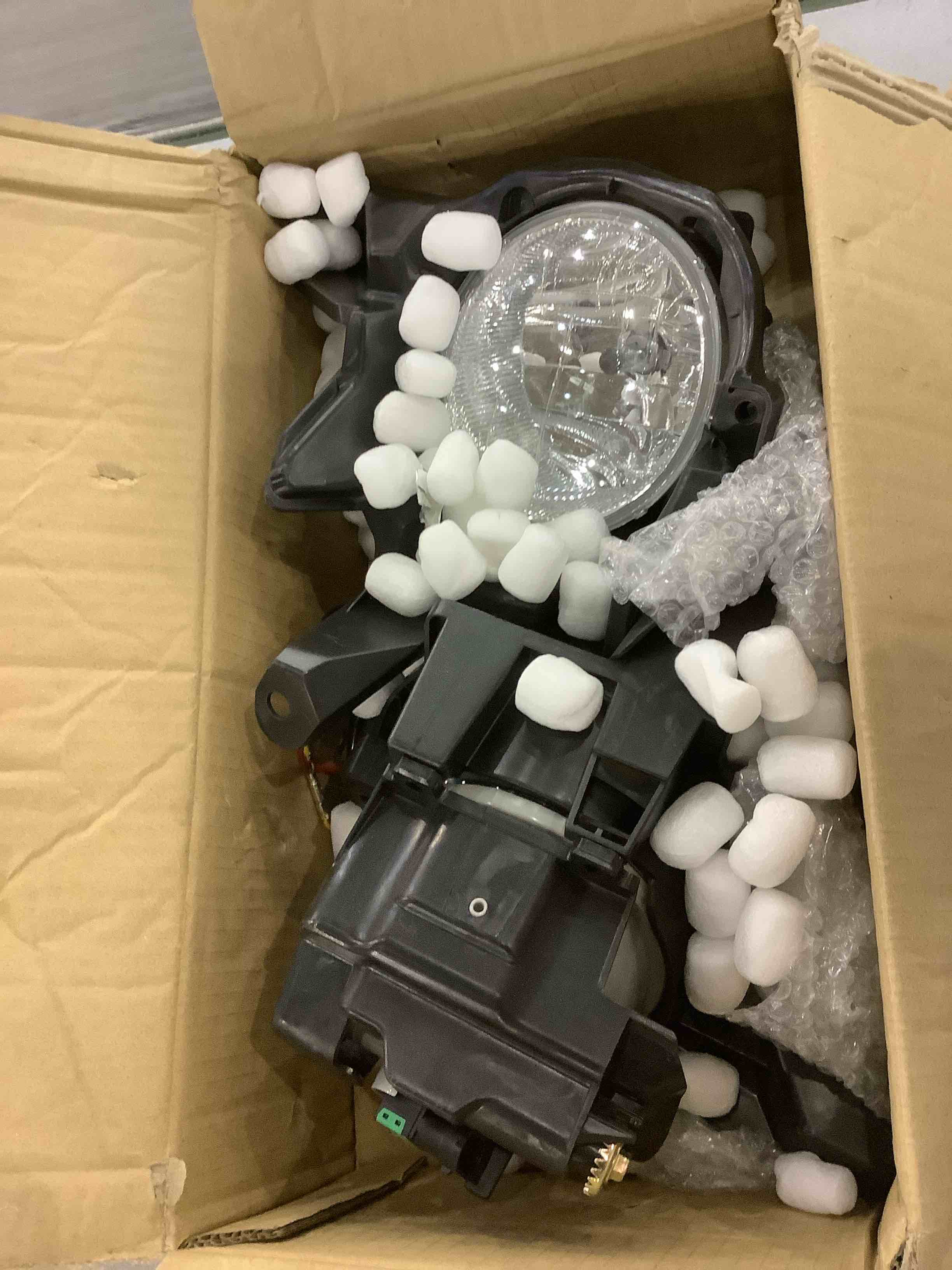 https://s3.amazonaws.com/lotting-images-prod/BargainHunt/EXS01288896_1713355351162.jpeg