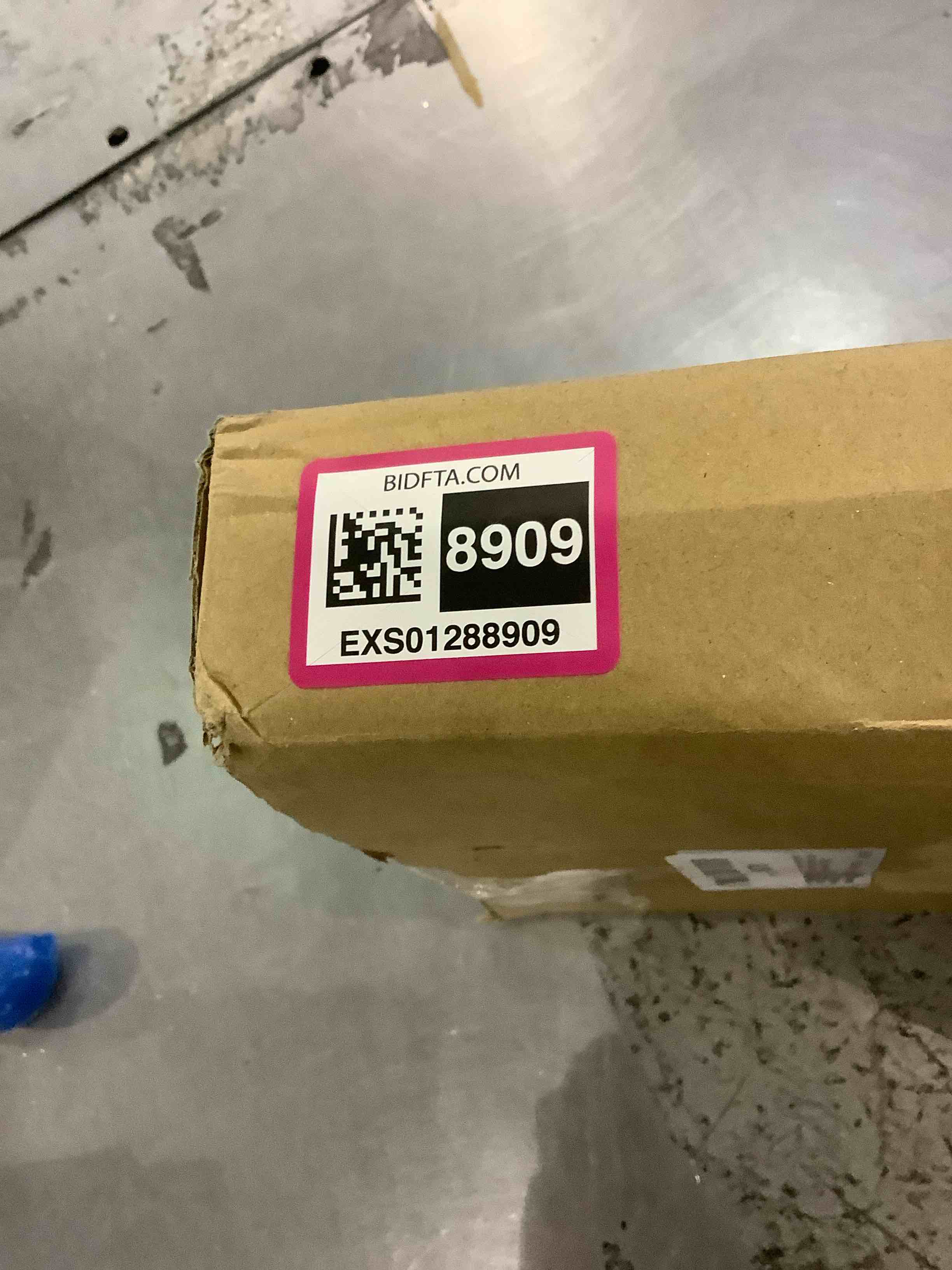 https://s3.amazonaws.com/lotting-images-prod/BargainHunt/EXS01288909_1713356764301.jpeg