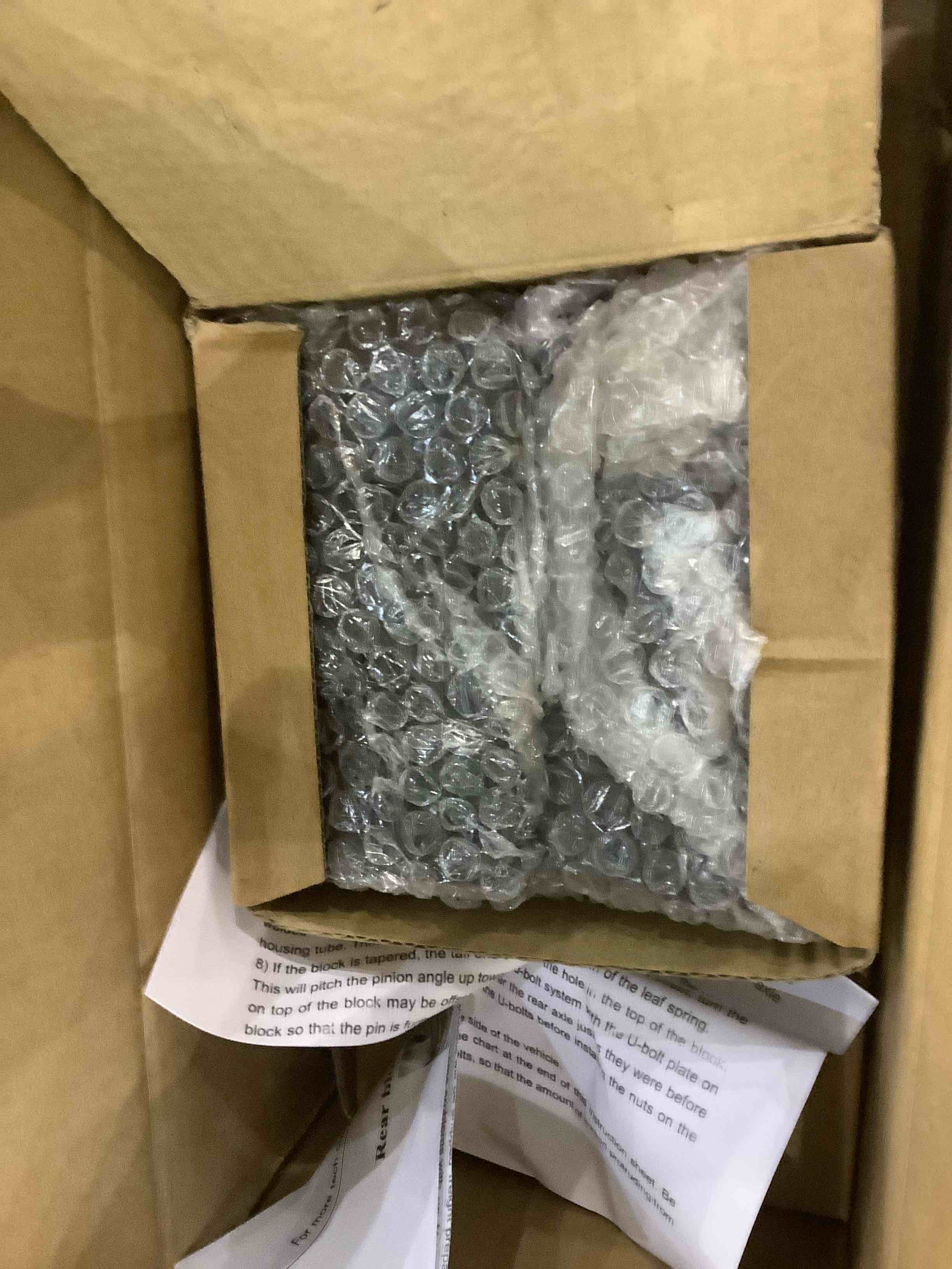 https://s3.amazonaws.com/lotting-images-prod/BargainHunt/EXS01288925_1713358414064.jpeg