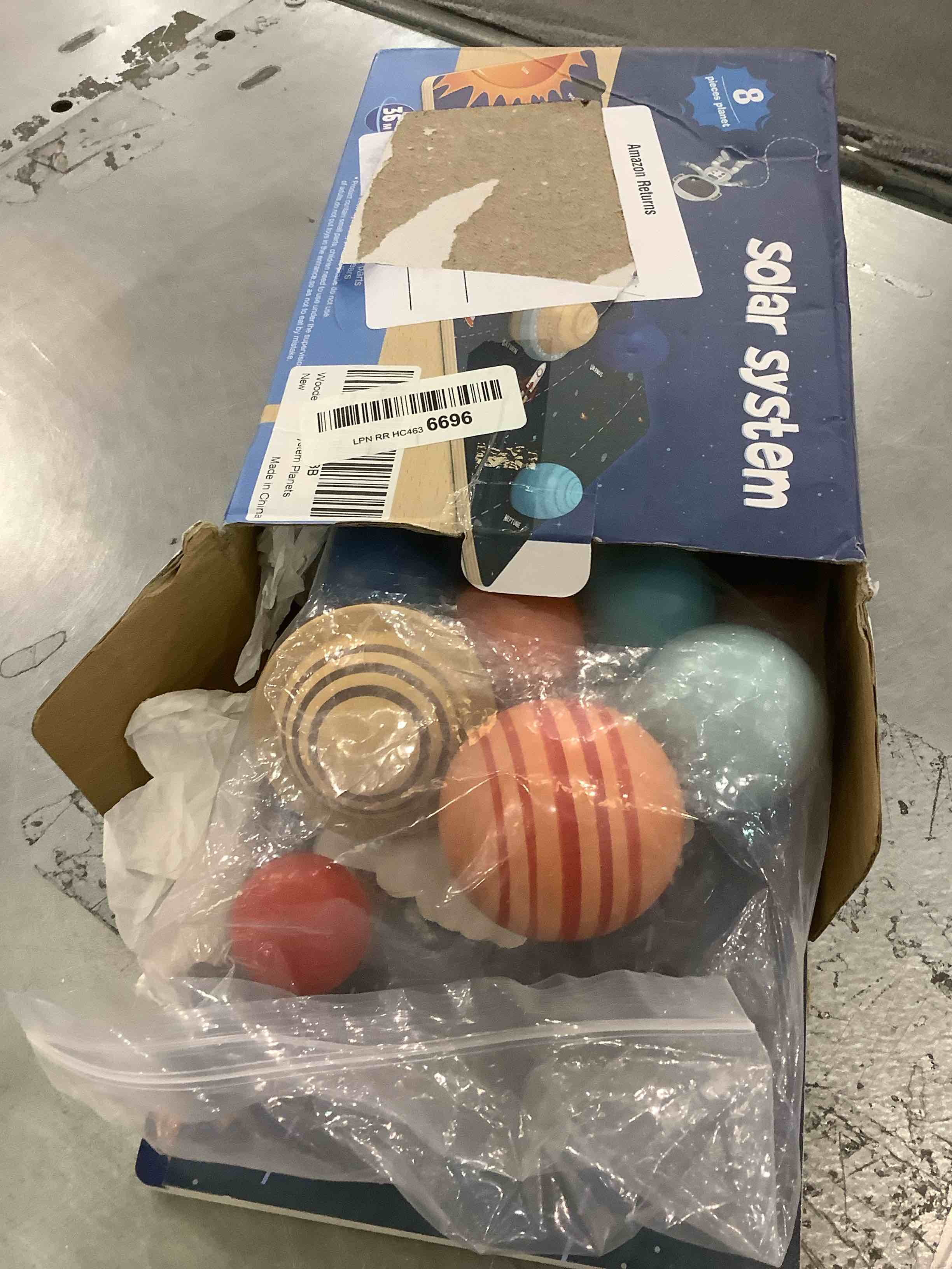 https://s3.amazonaws.com/lotting-images-prod/BargainHunt/EXS01288944_1713530243867.jpeg