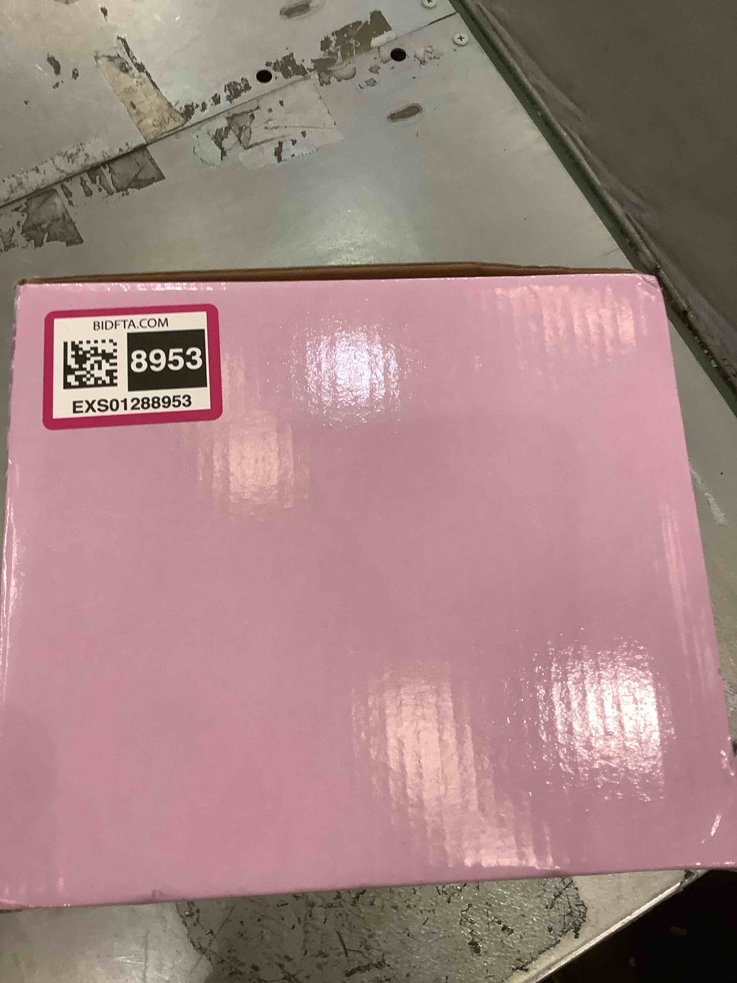 https://s3.amazonaws.com/lotting-images-prod/BargainHunt/EXS01288953_1713535456142.jpeg