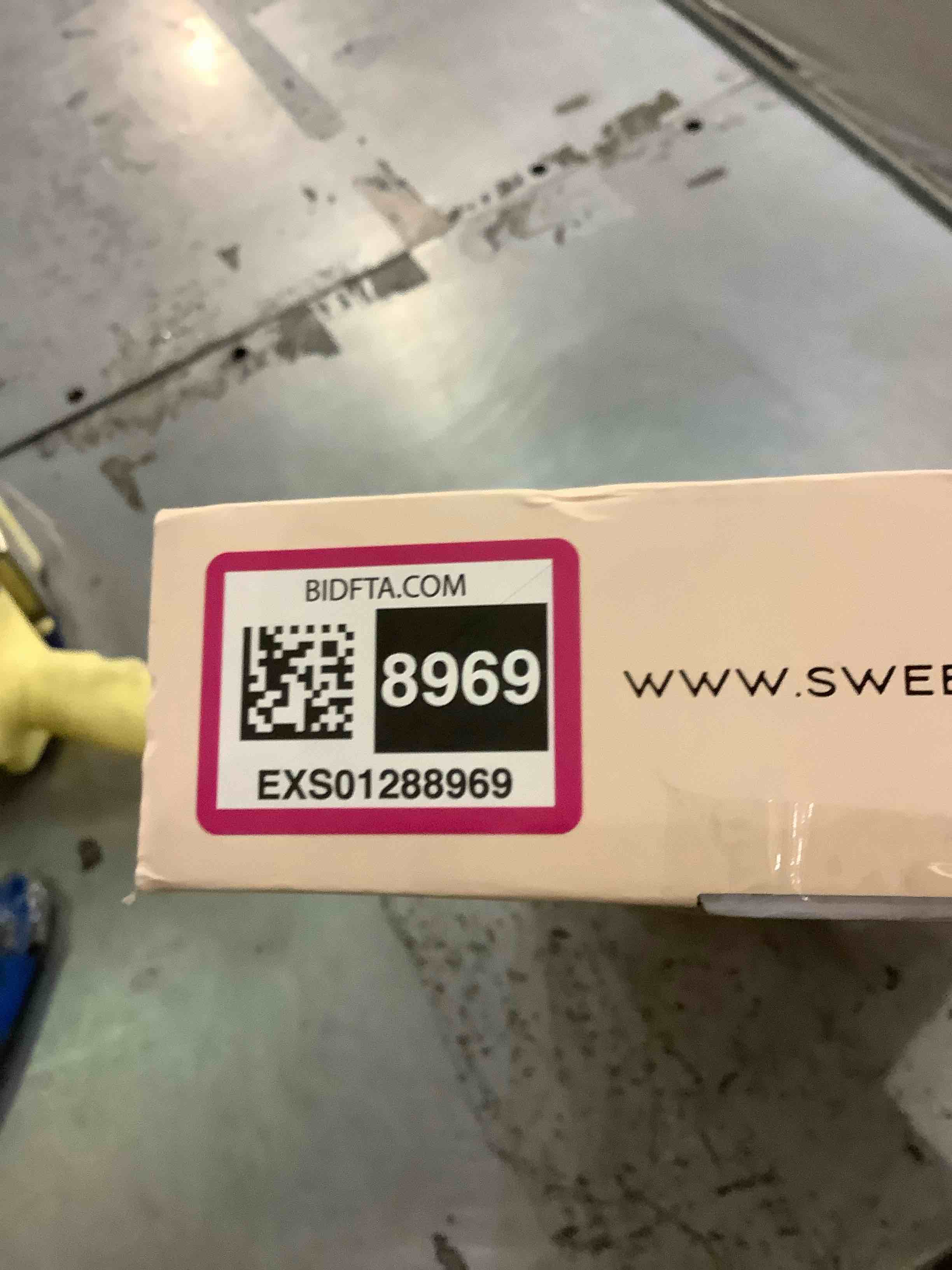 https://s3.amazonaws.com/lotting-images-prod/BargainHunt/EXS01288969_1713537848409.jpeg