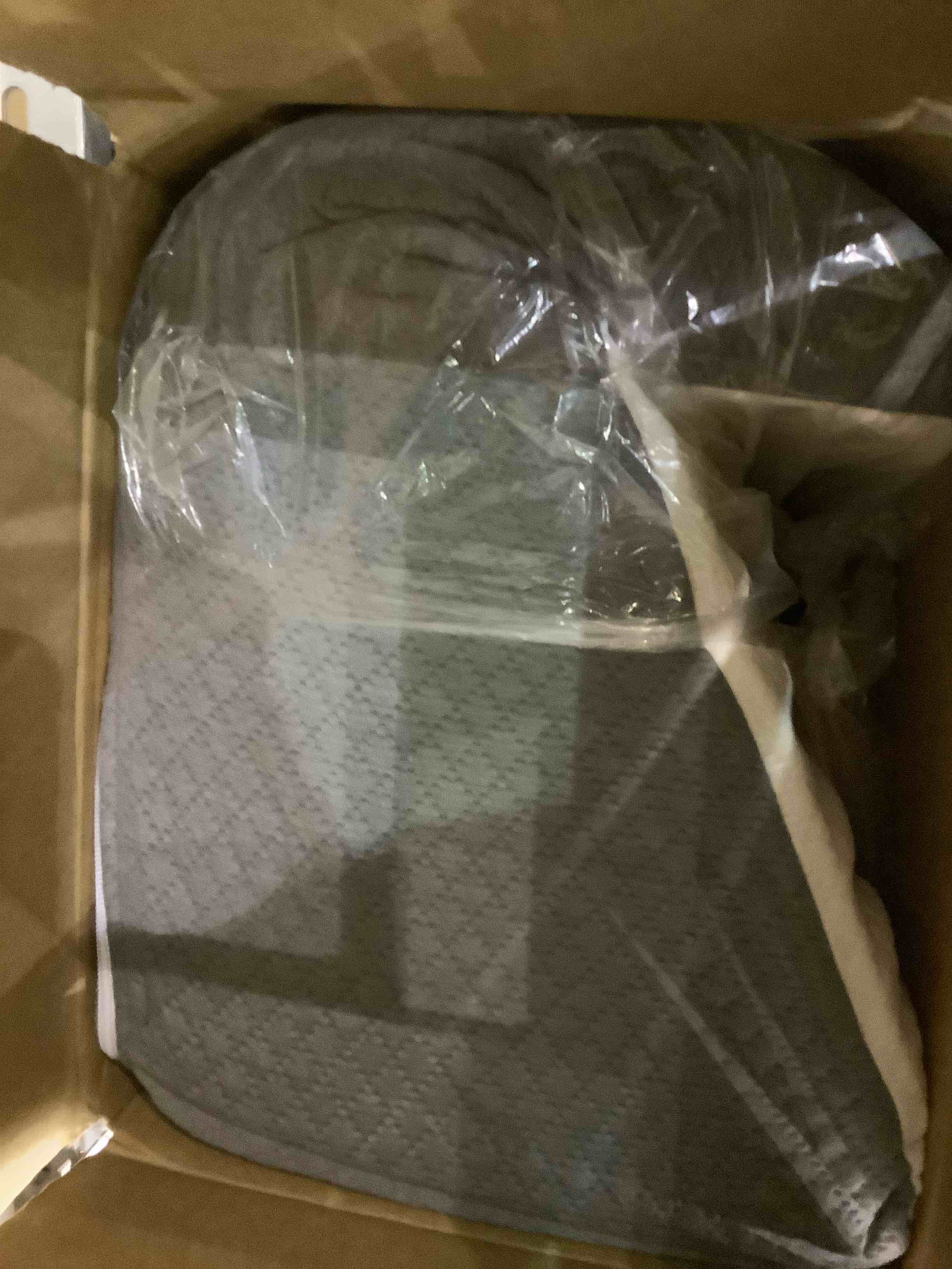 https://s3.amazonaws.com/lotting-images-prod/BargainHunt/EXS01288970_1713537889541.jpeg