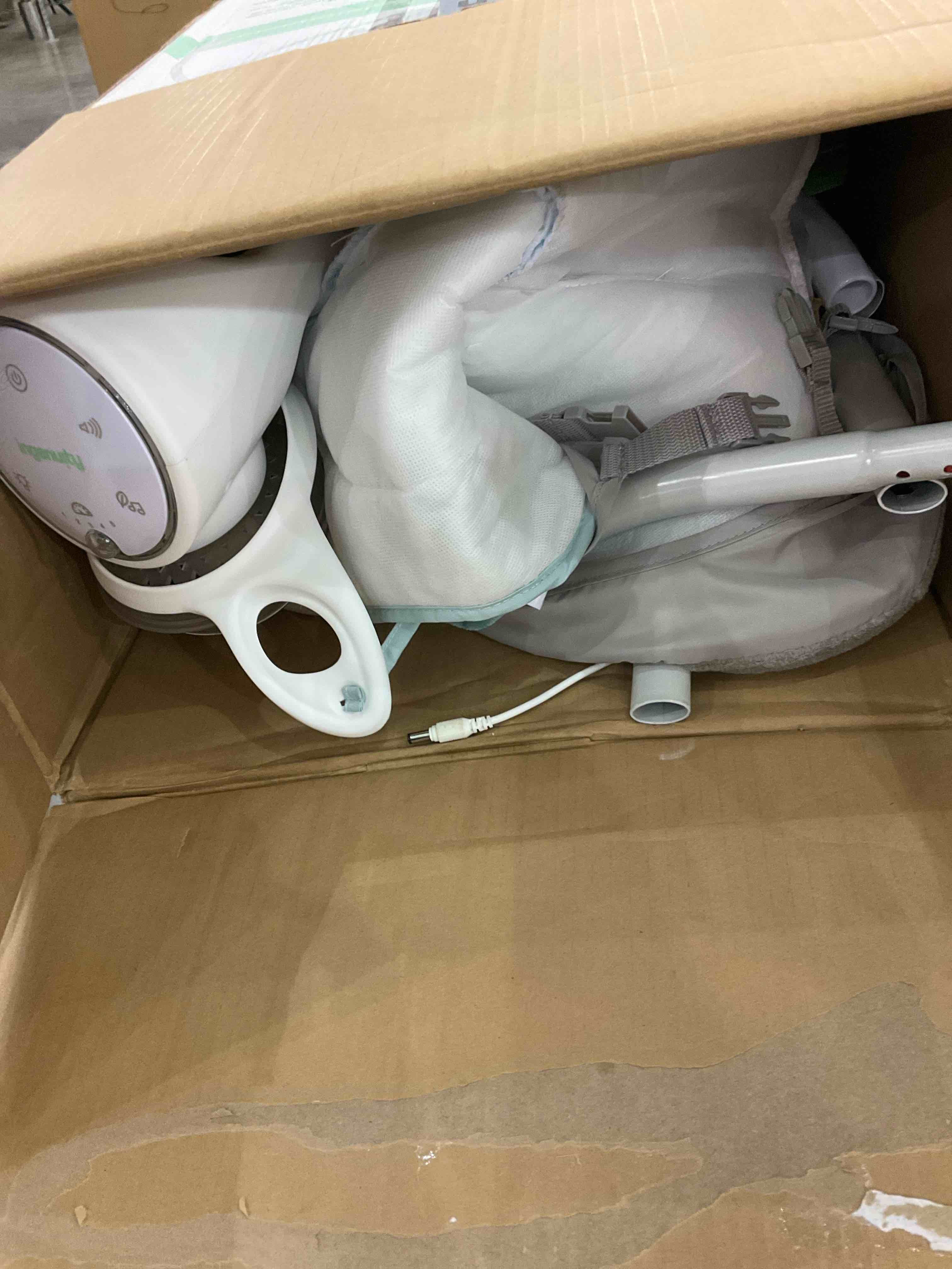 https://s3.amazonaws.com/lotting-images-prod/BargainHunt/EXS01289036_1715350956610.jpeg