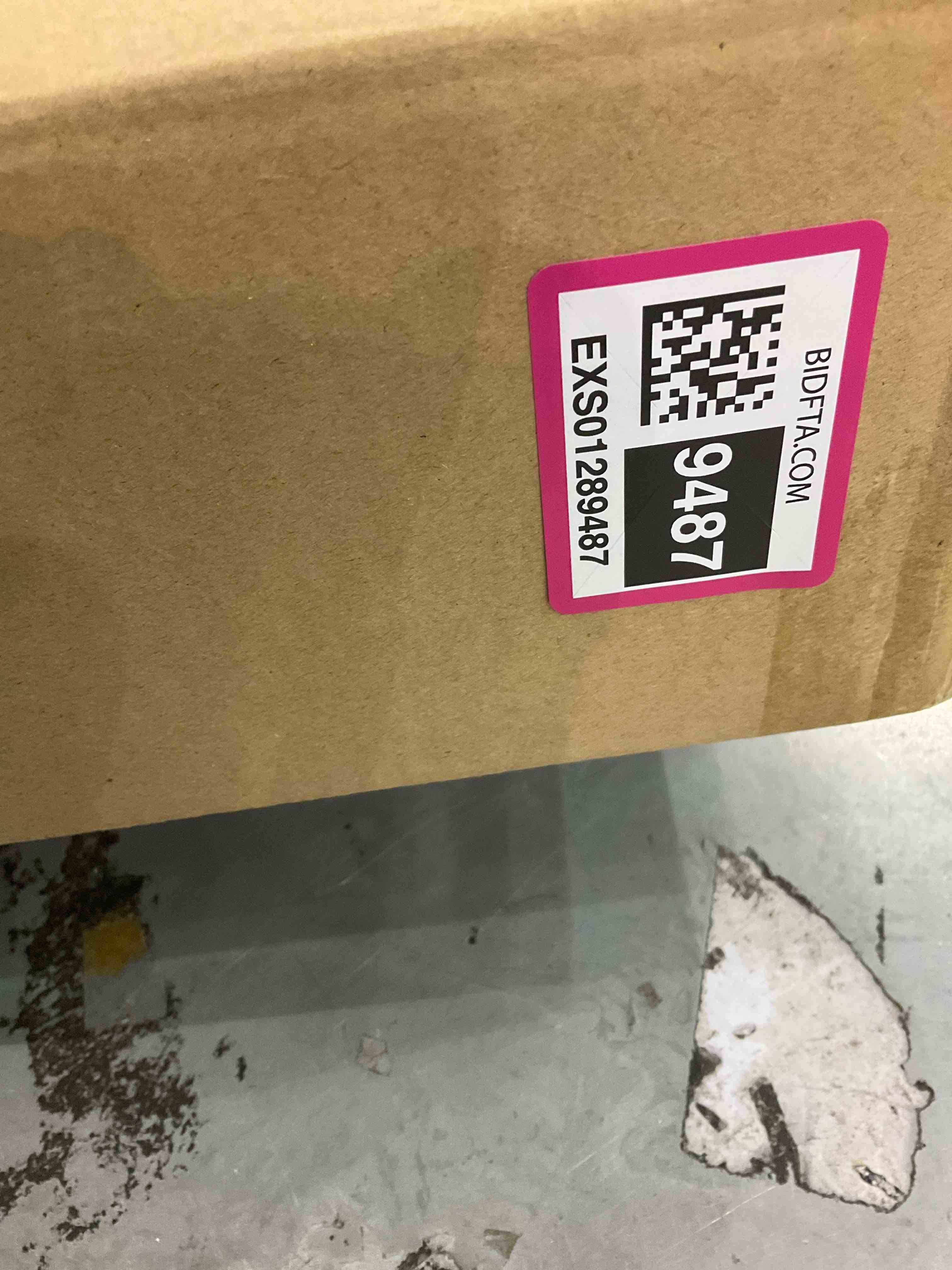 https://s3.amazonaws.com/lotting-images-prod/BargainHunt/EXS01289487_1715695691273.jpeg