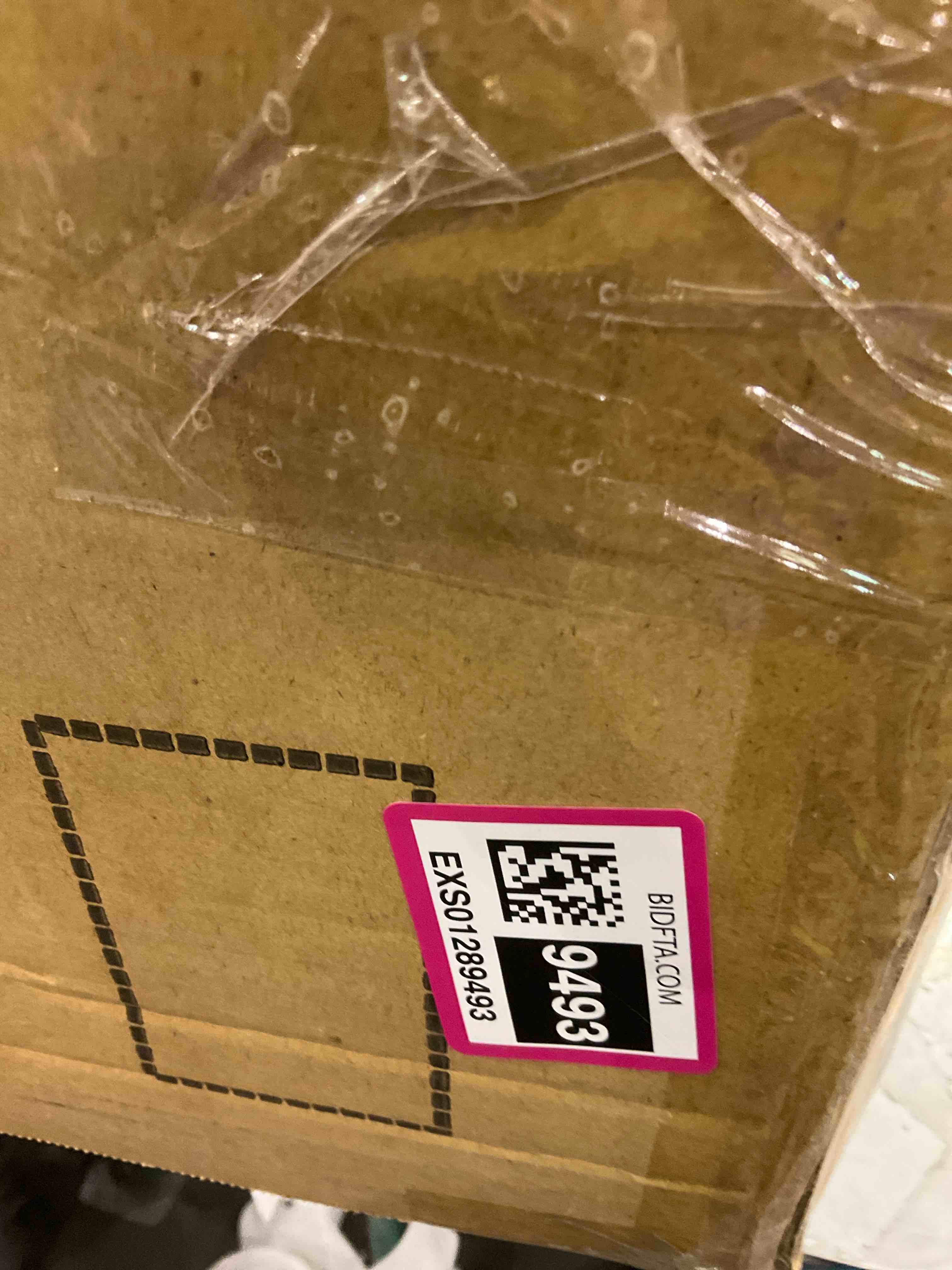 https://s3.amazonaws.com/lotting-images-prod/BargainHunt/EXS01289493_1715696727581.jpeg