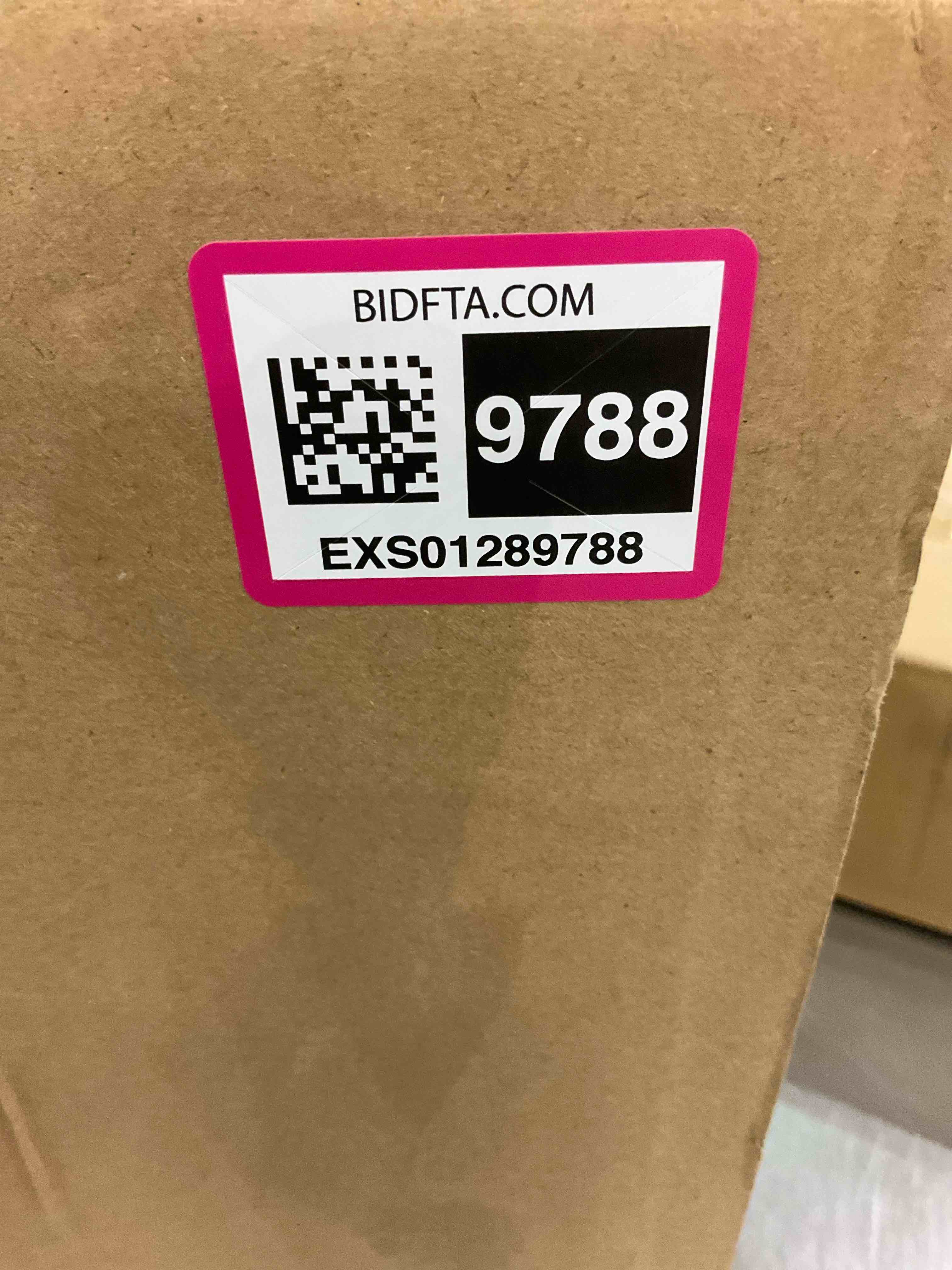 https://s3.amazonaws.com/lotting-images-prod/BargainHunt/EXS01289788_1712324573106.jpeg