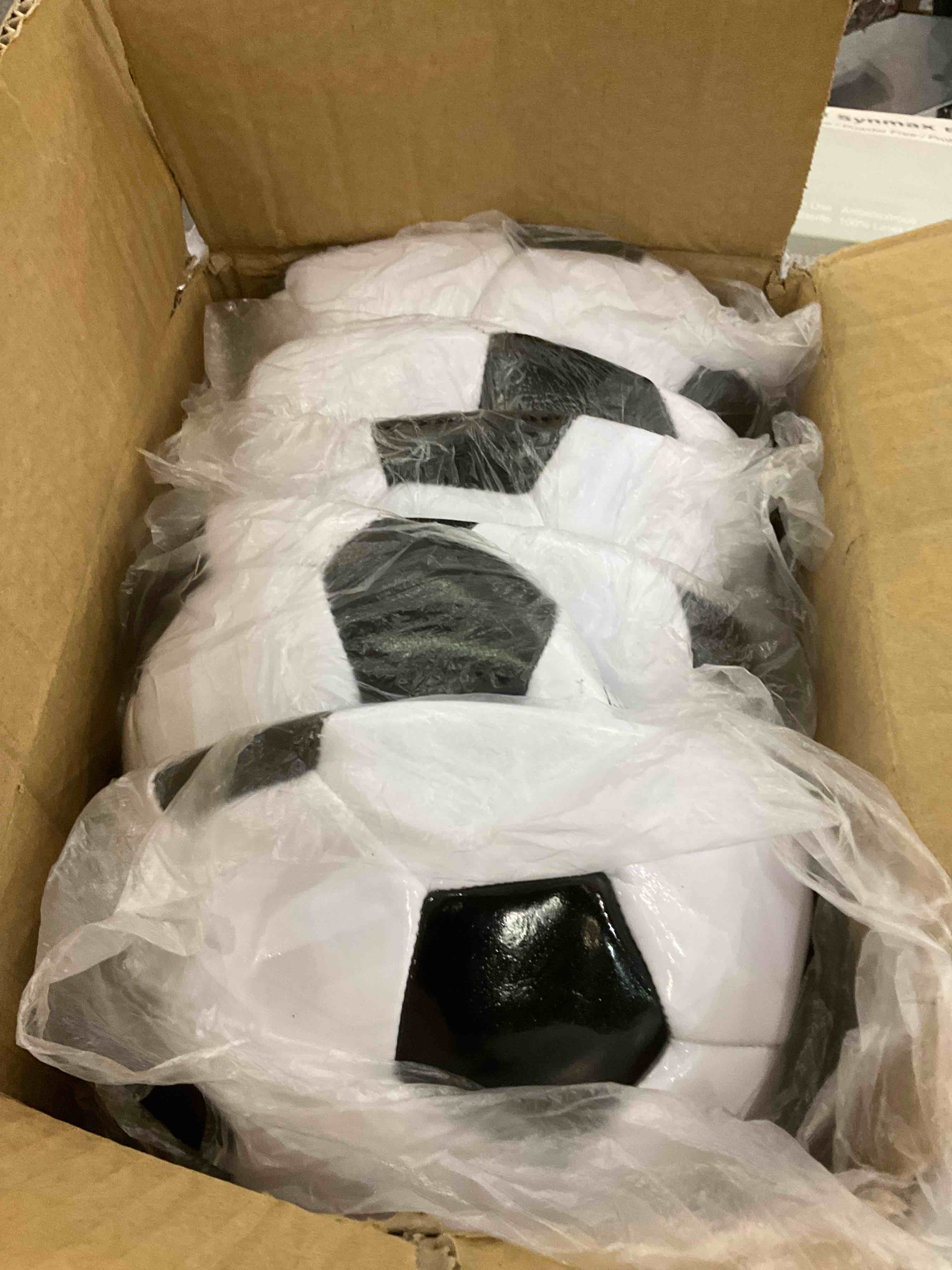 https://s3.amazonaws.com/lotting-images-prod/BargainHunt/EXS01289816_1712330380400.jpeg