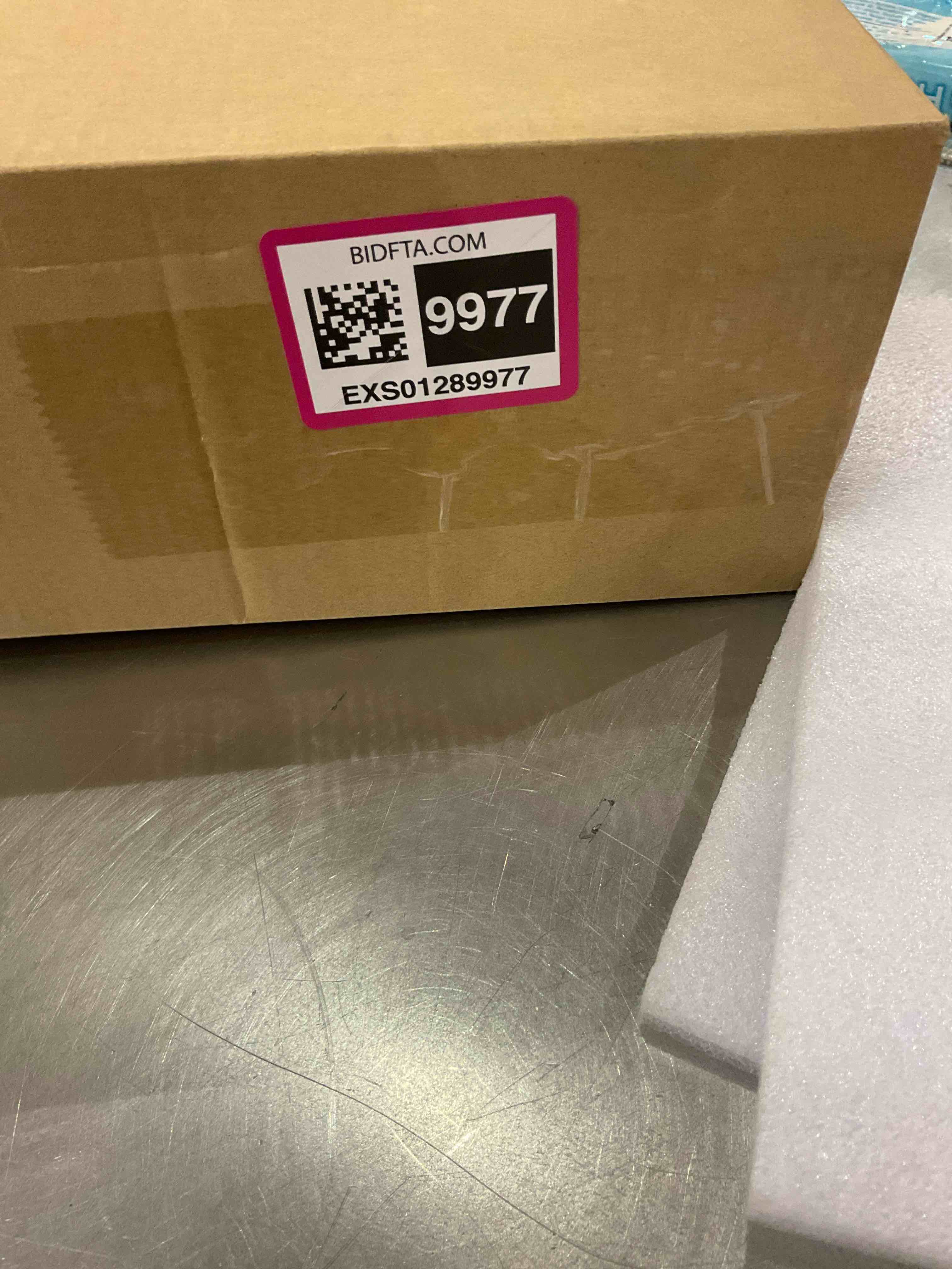 https://s3.amazonaws.com/lotting-images-prod/BargainHunt/EXS01289977_1712601067636.jpeg