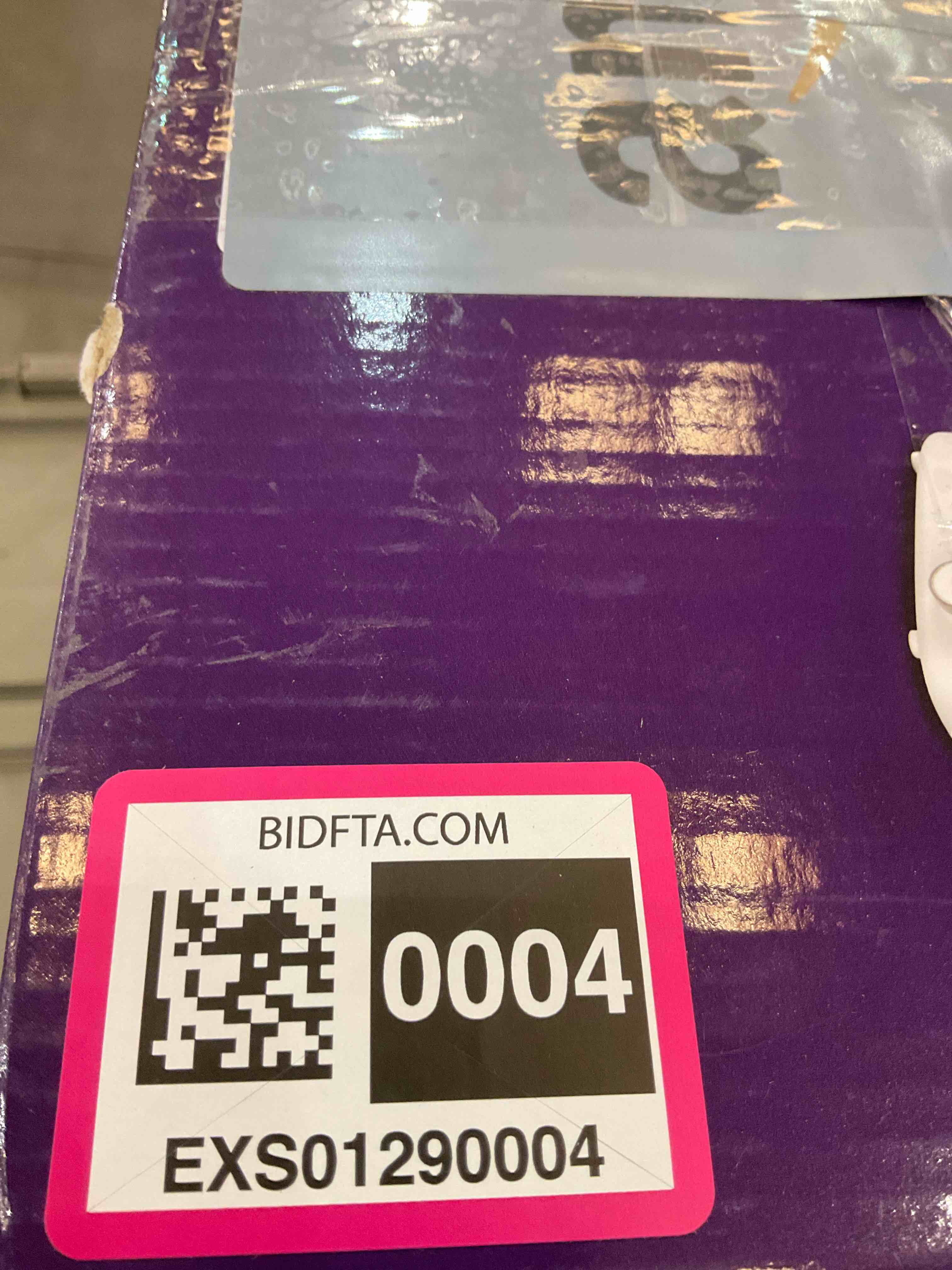 https://s3.amazonaws.com/lotting-images-prod/BargainHunt/EXS01290004_1713886786897.jpeg