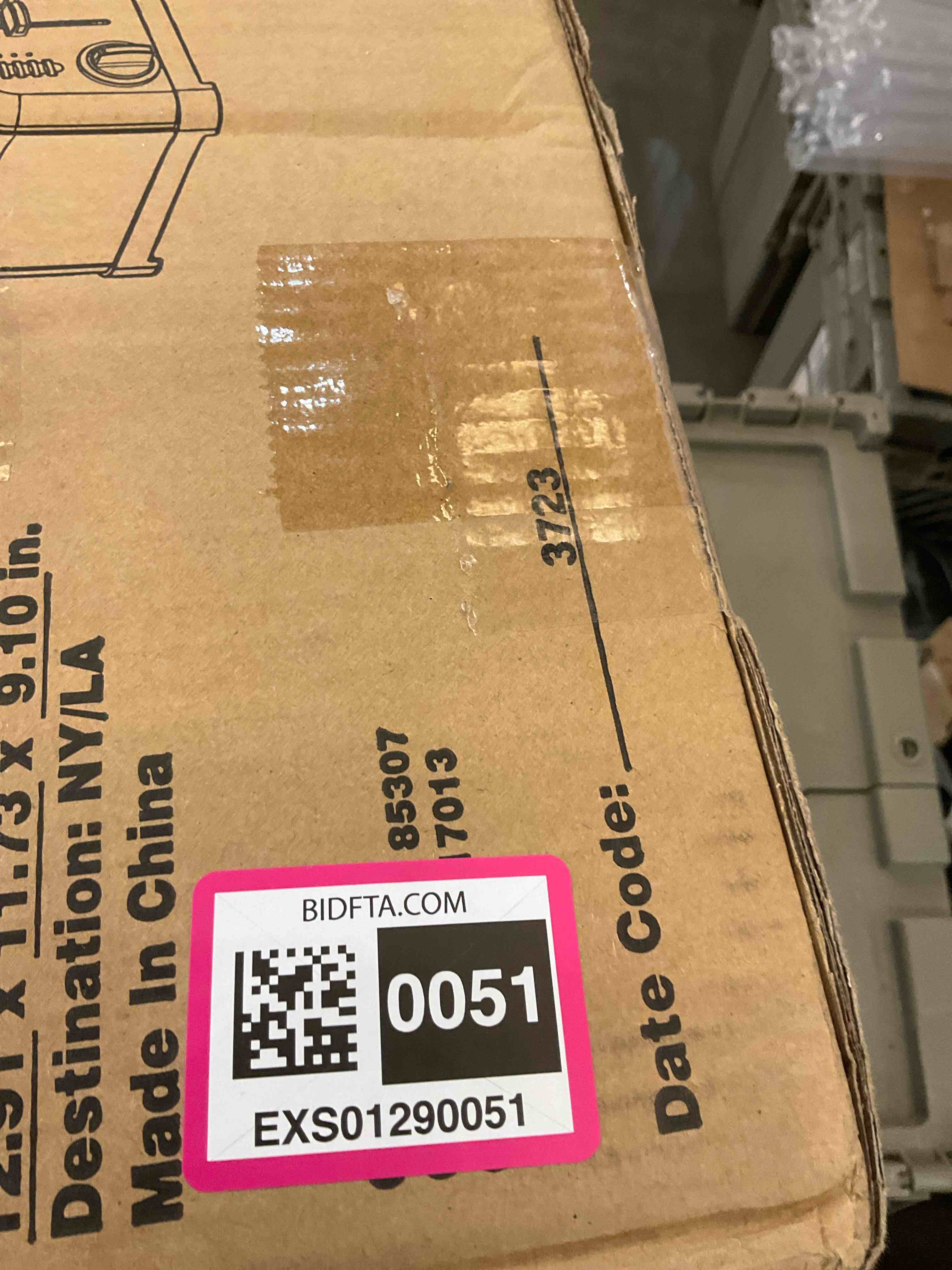 https://s3.amazonaws.com/lotting-images-prod/BargainHunt/EXS01290051_1713898332838.jpeg